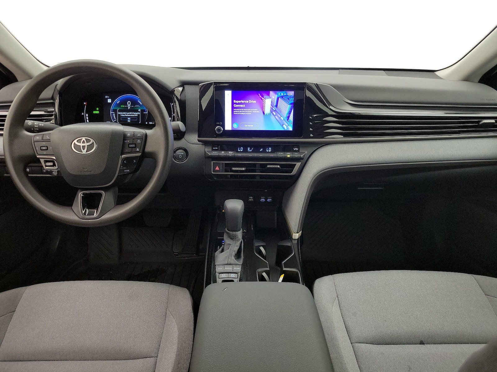 2025 Toyota Camry LE - Photo 10
