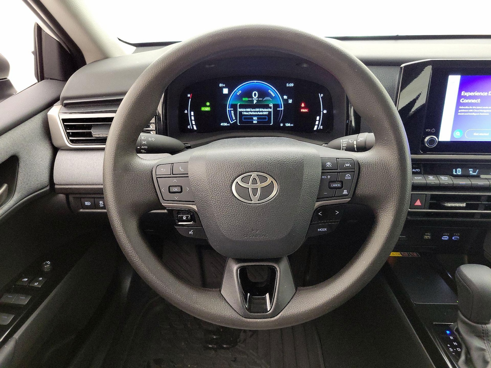 2025 Toyota Camry LE - Photo 11