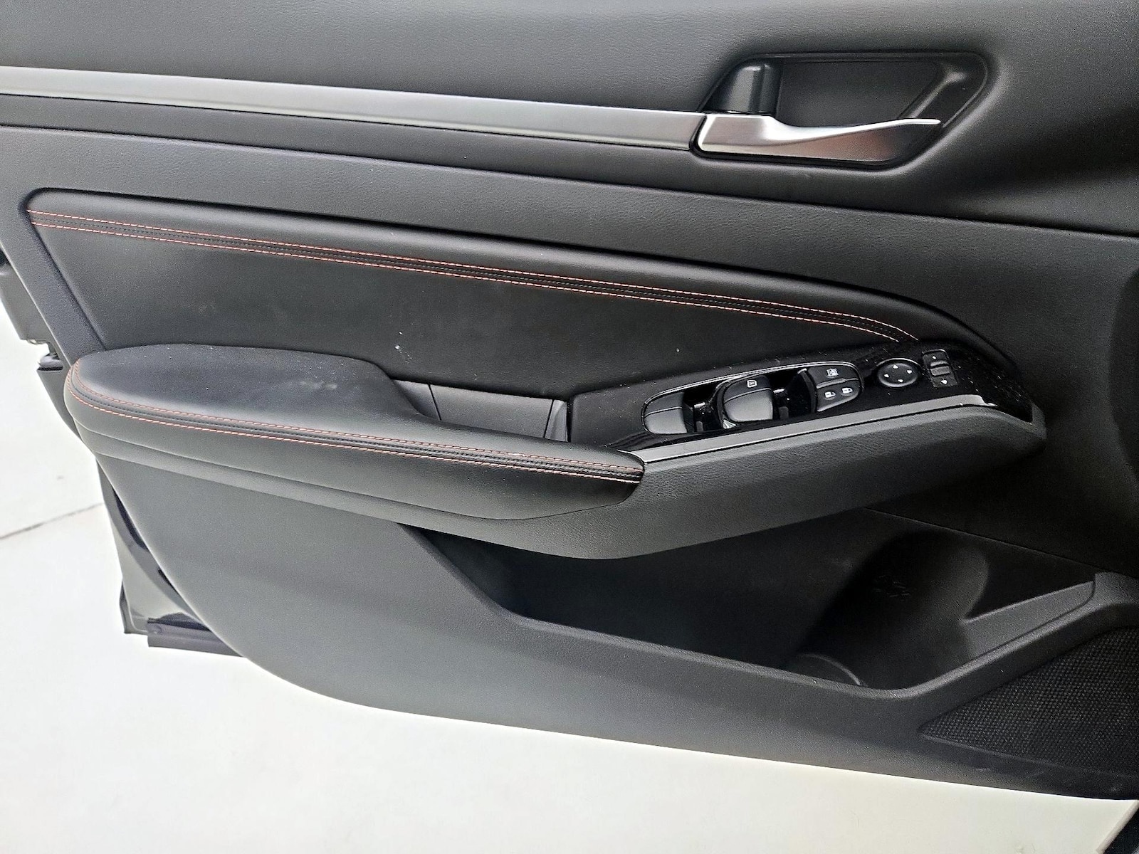 2023 Nissan Altima SR - Photo 13