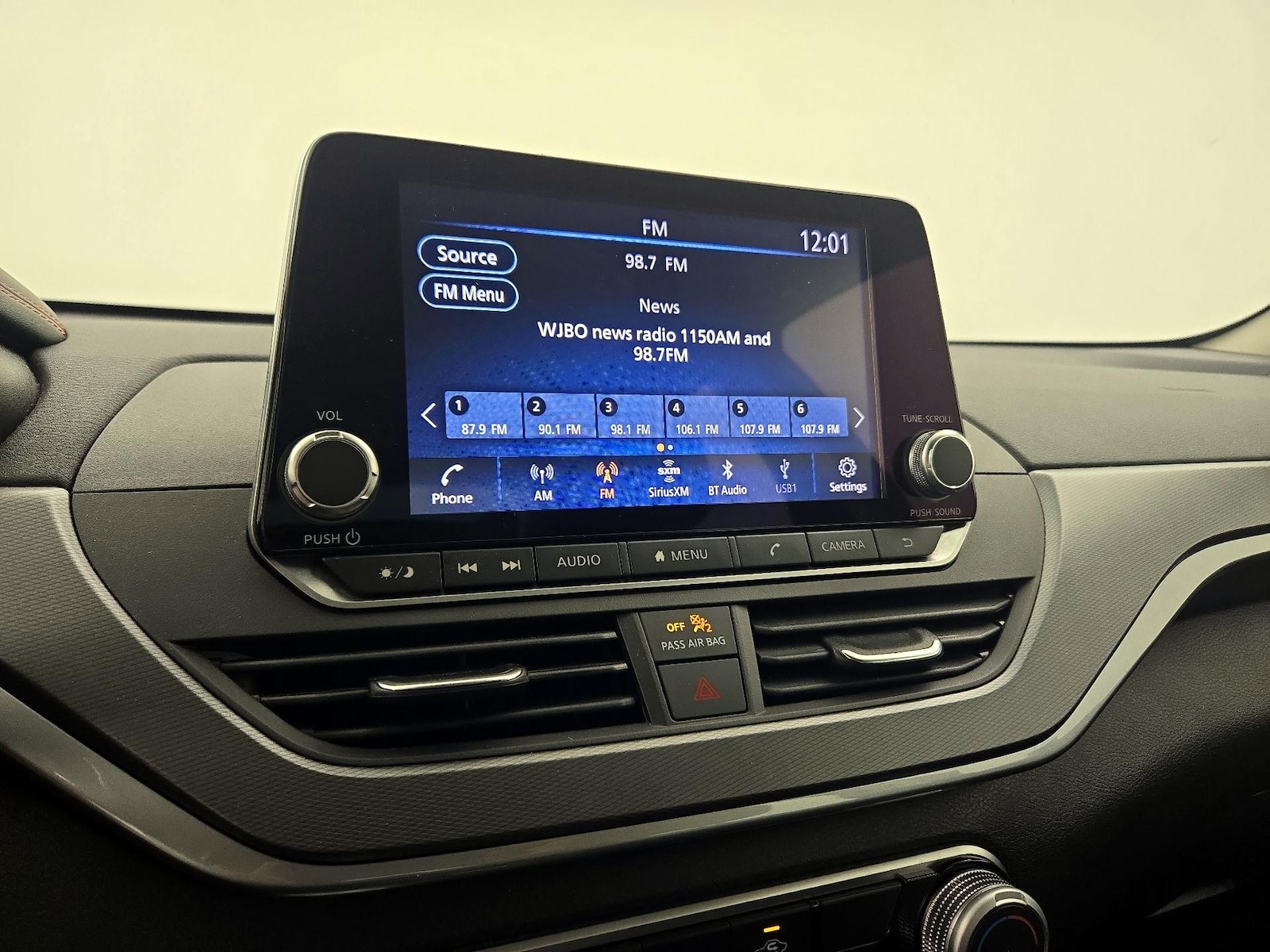 2023 Nissan Altima SR - Photo 16
