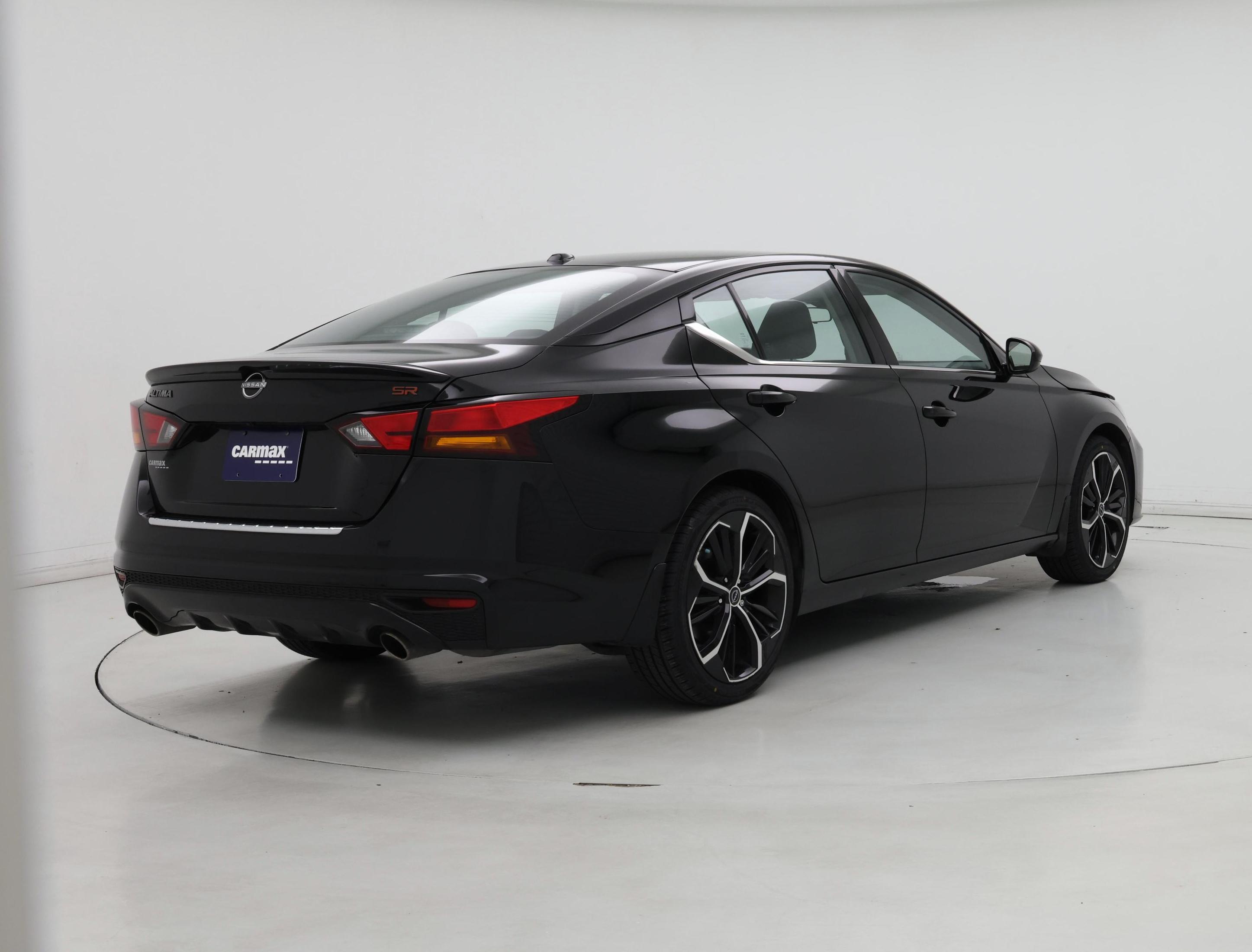 Thumbnail: 2023 Nissan Altima - 8