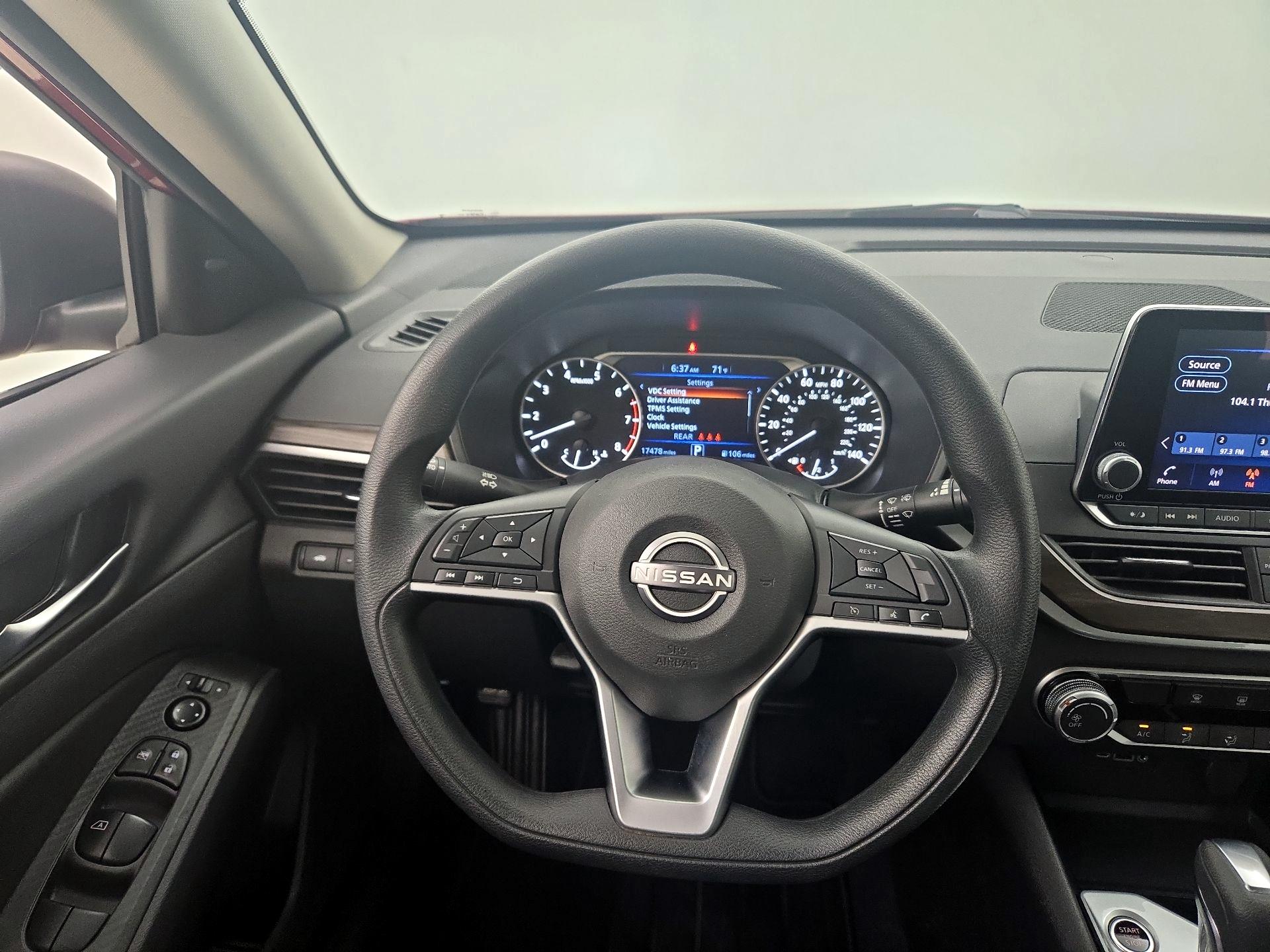 Thumbnail: 2024 Nissan Altima - 10