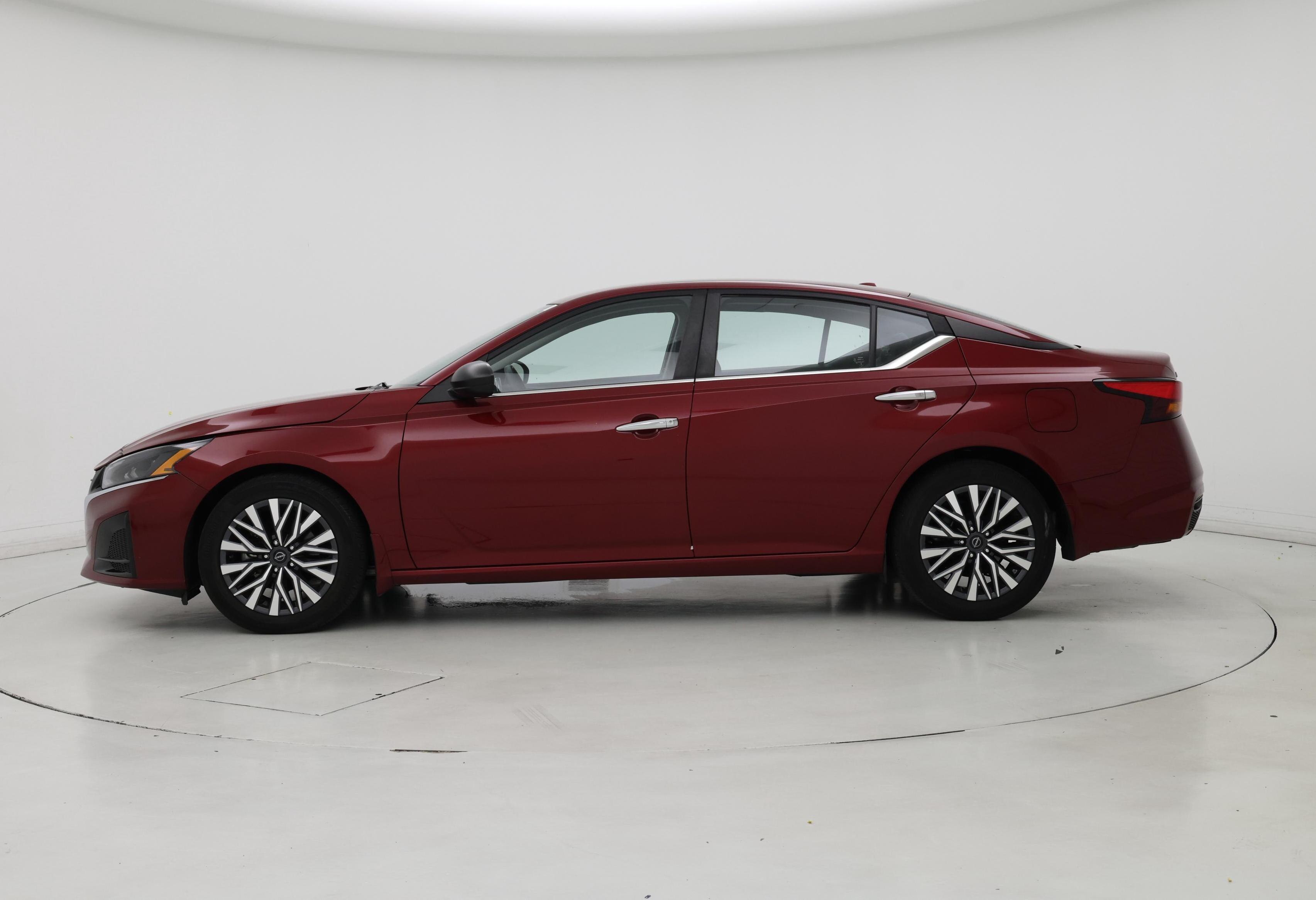 Thumbnail: 2024 Nissan Altima - 3