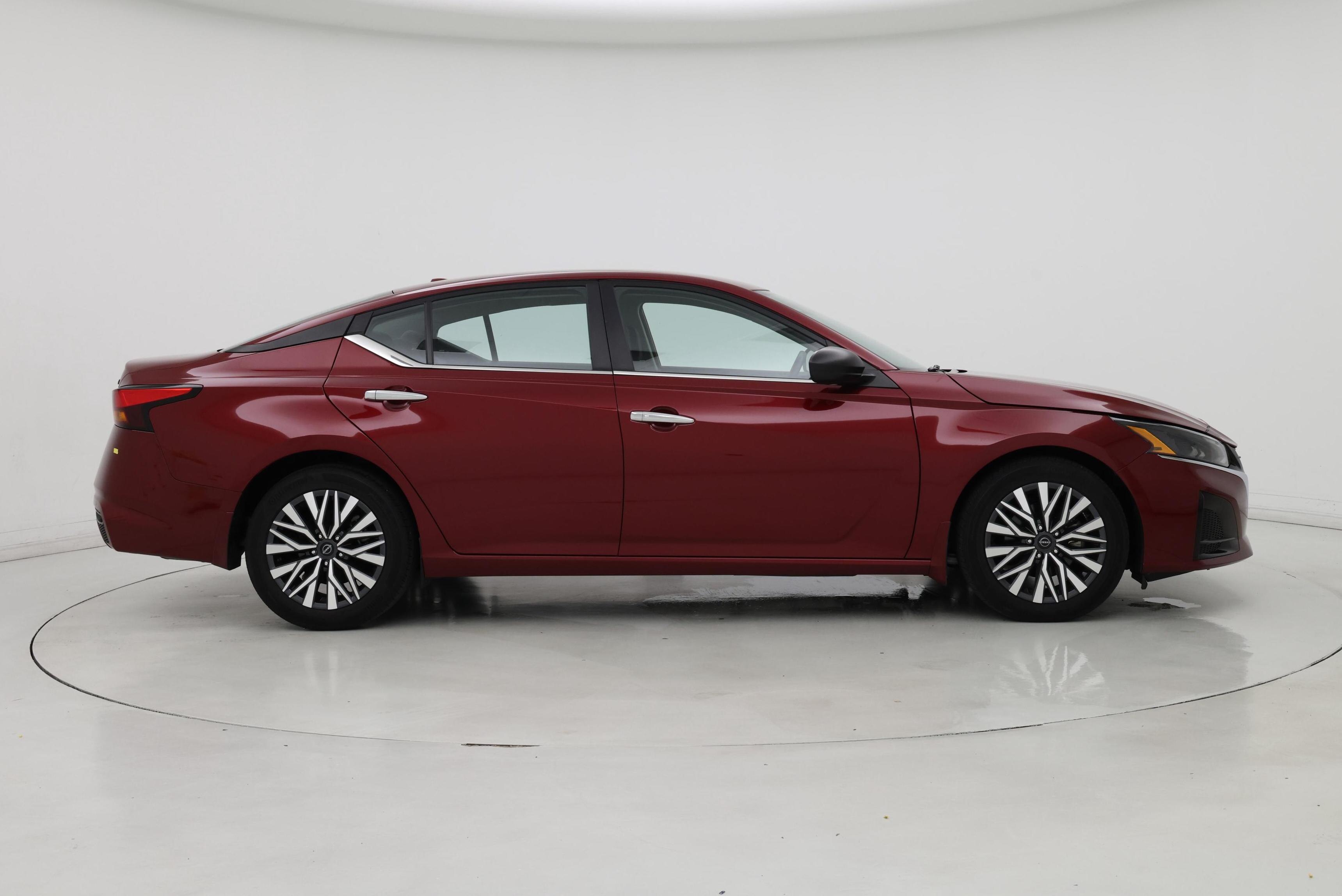 Thumbnail: 2024 Nissan Altima - 7