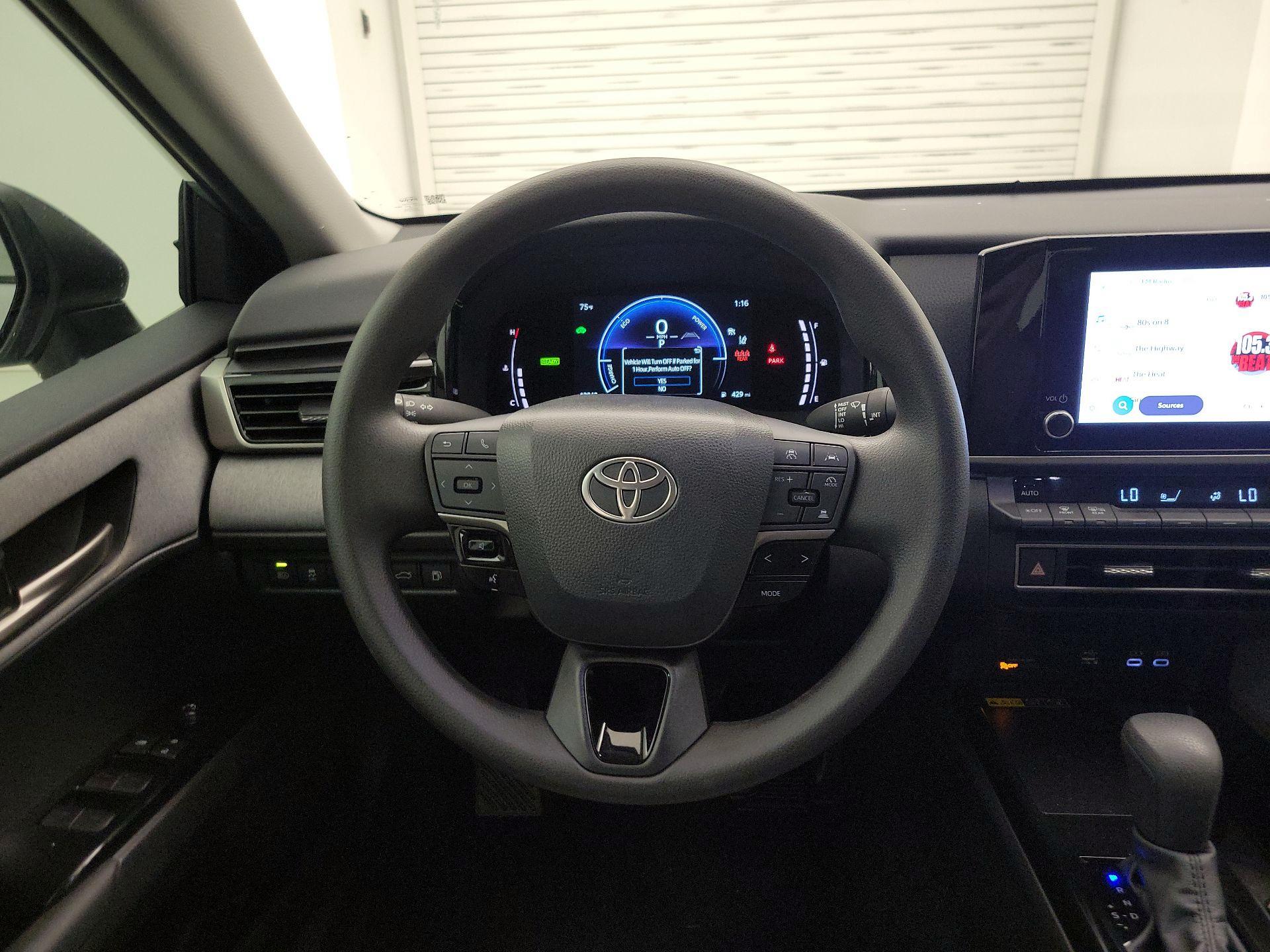 Thumbnail: 2025 Toyota Camry - 10