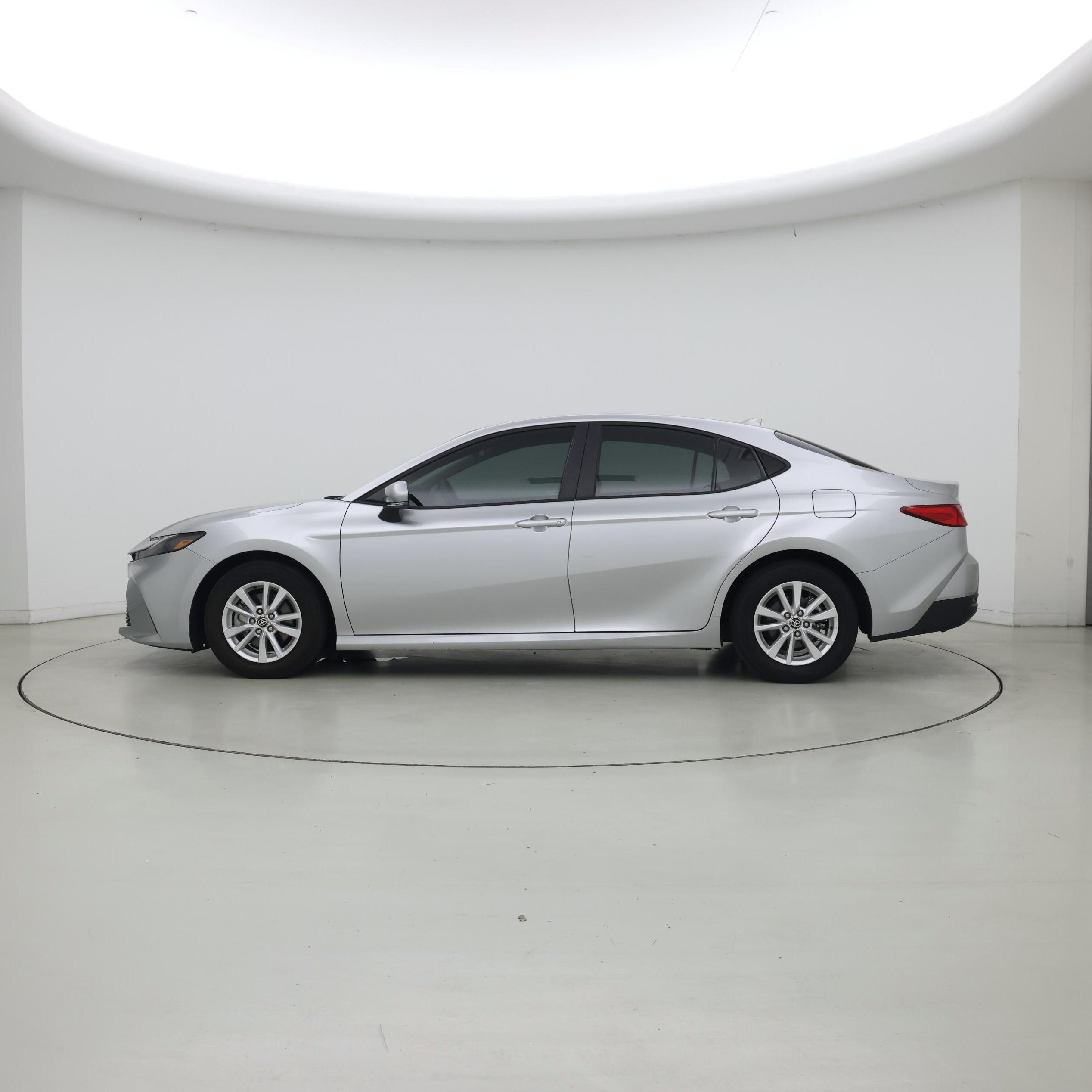 Thumbnail: 2025 Toyota Camry - 3