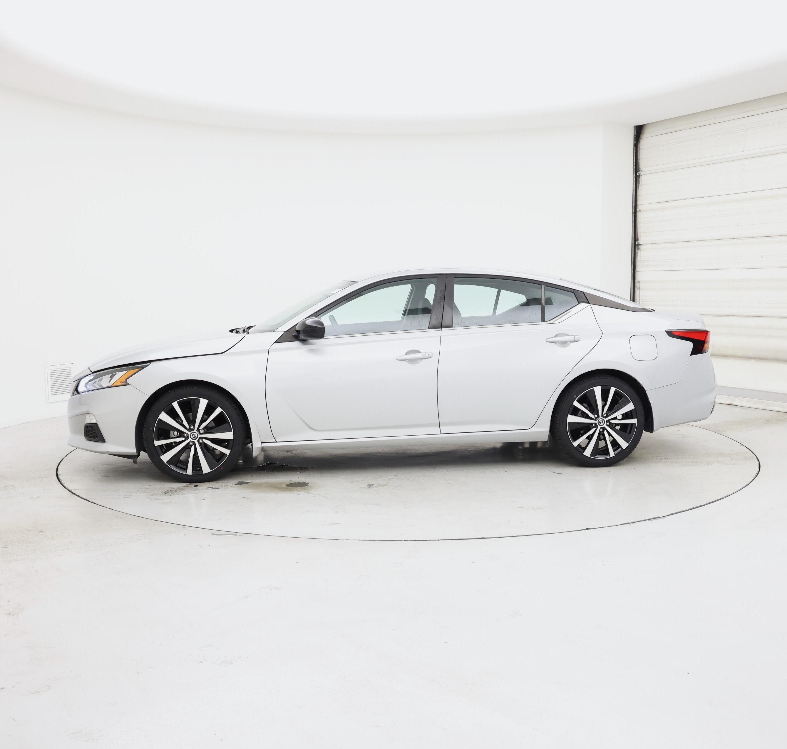 Thumbnail: 2022 Nissan Altima - 3