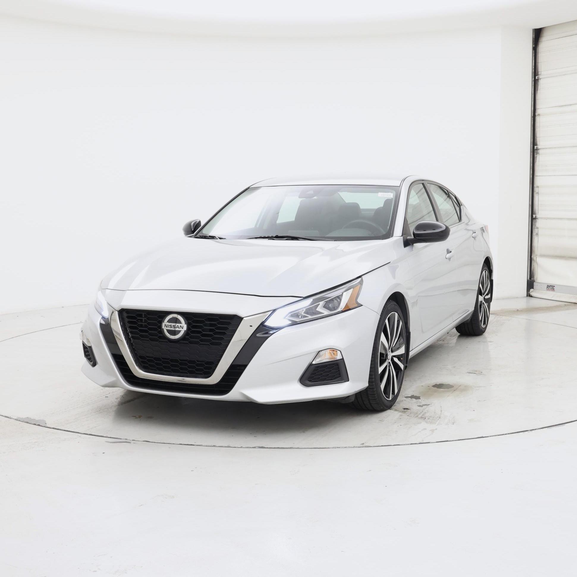 Thumbnail: 2022 Nissan Altima - 4