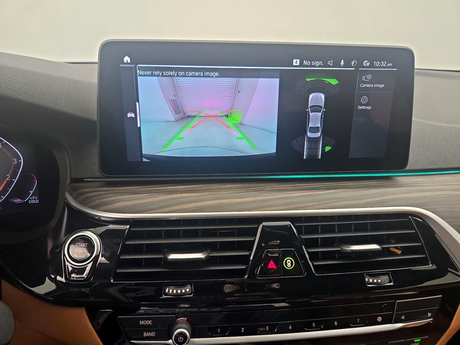 2022 BMW 5 Series 530i - Photo 16