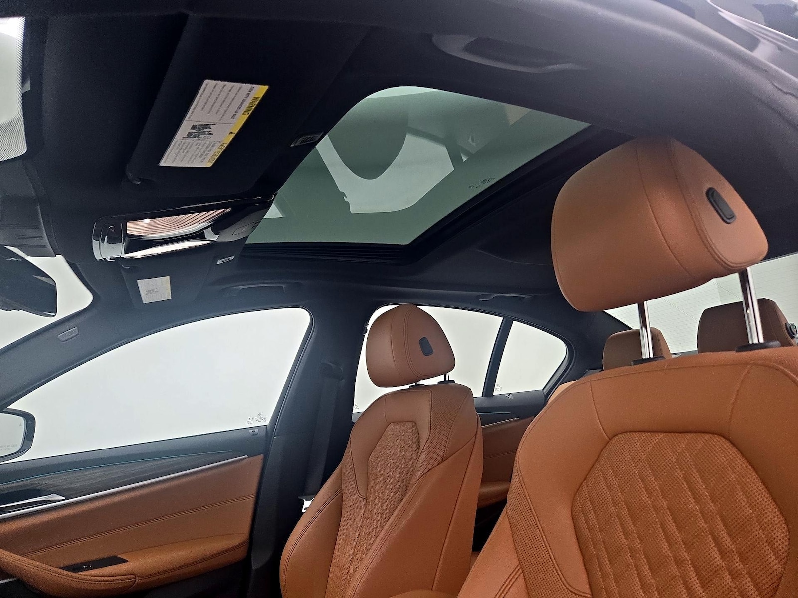 2022 BMW 5 Series 530i - Photo 21
