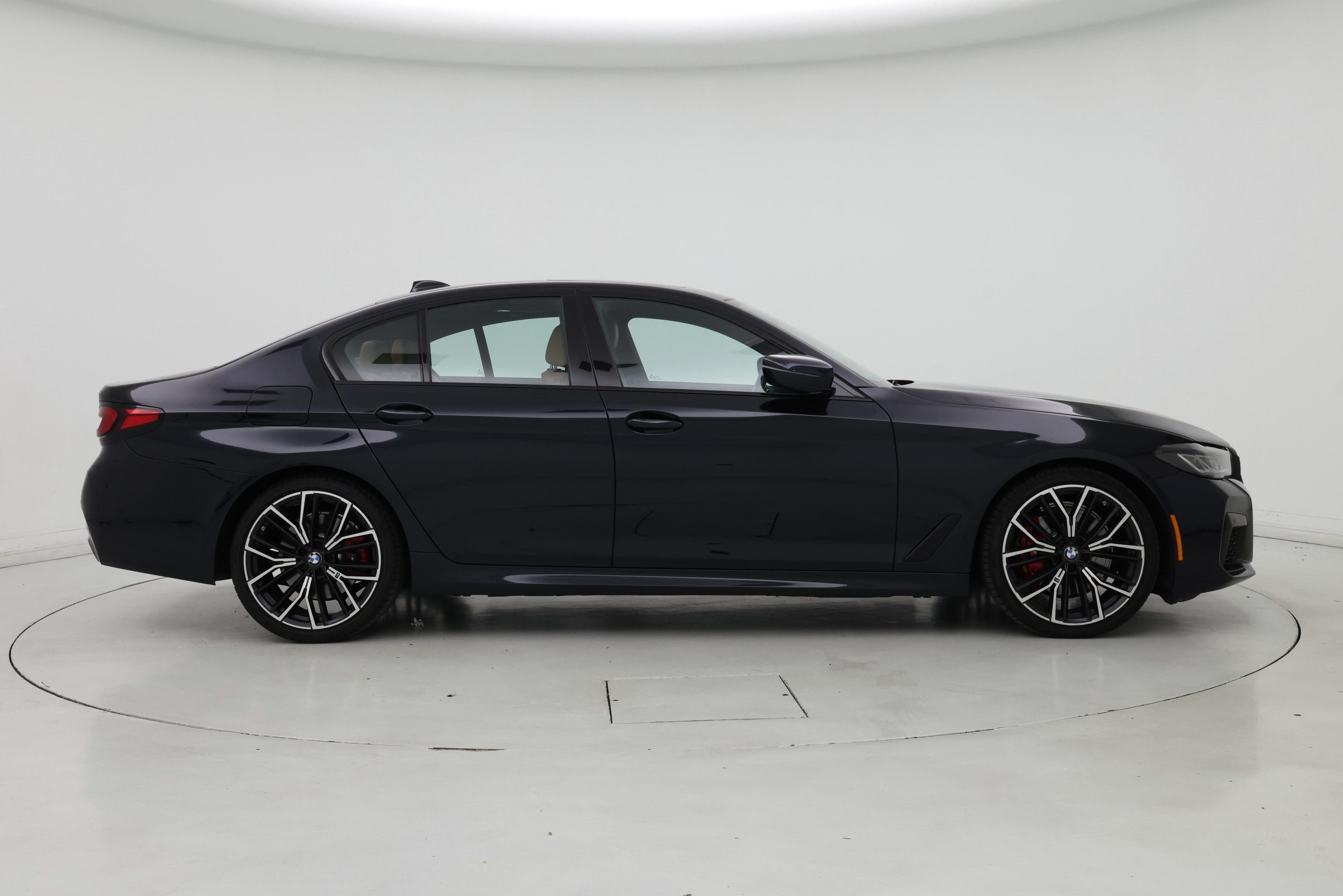 Thumbnail: 2022 BMW 5 Series - 7