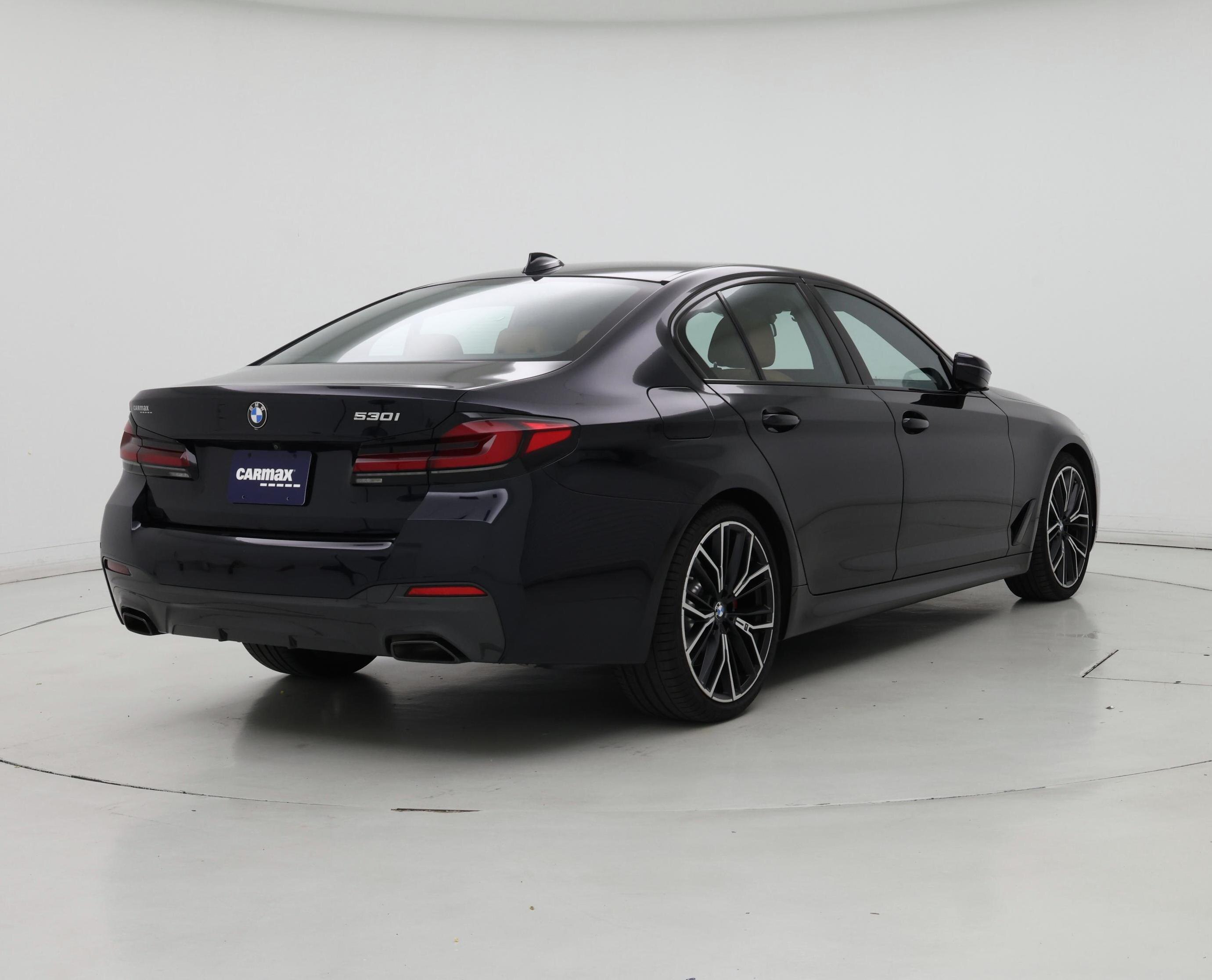 Thumbnail: 2022 BMW 5 Series - 8