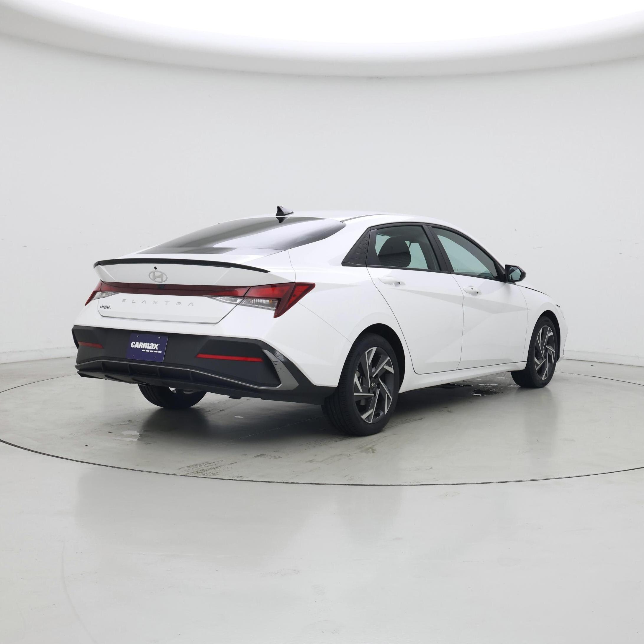 Thumbnail: 2025 Hyundai Elantra - 8