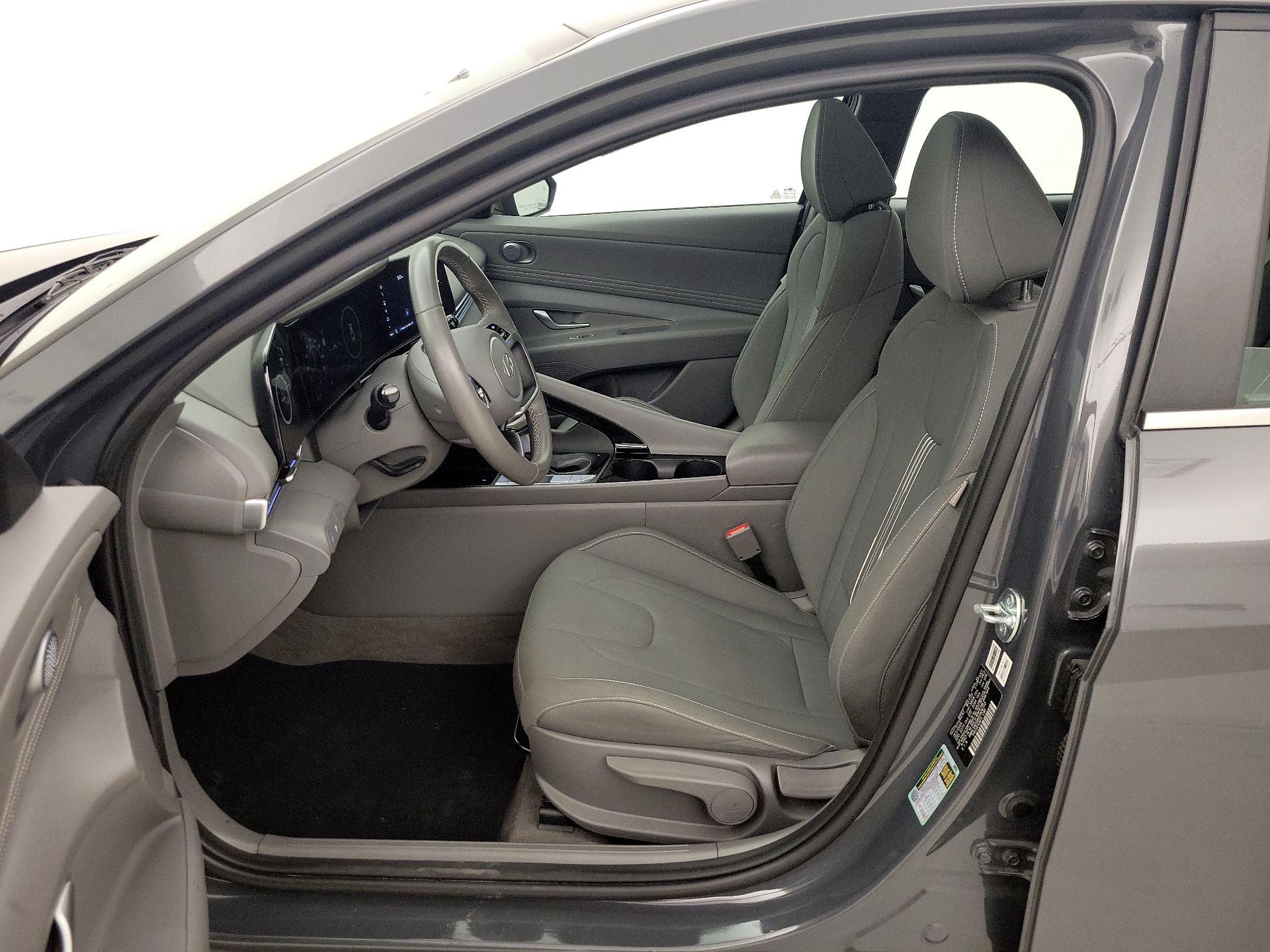 Thumbnail: 2025 Hyundai Elantra - 11