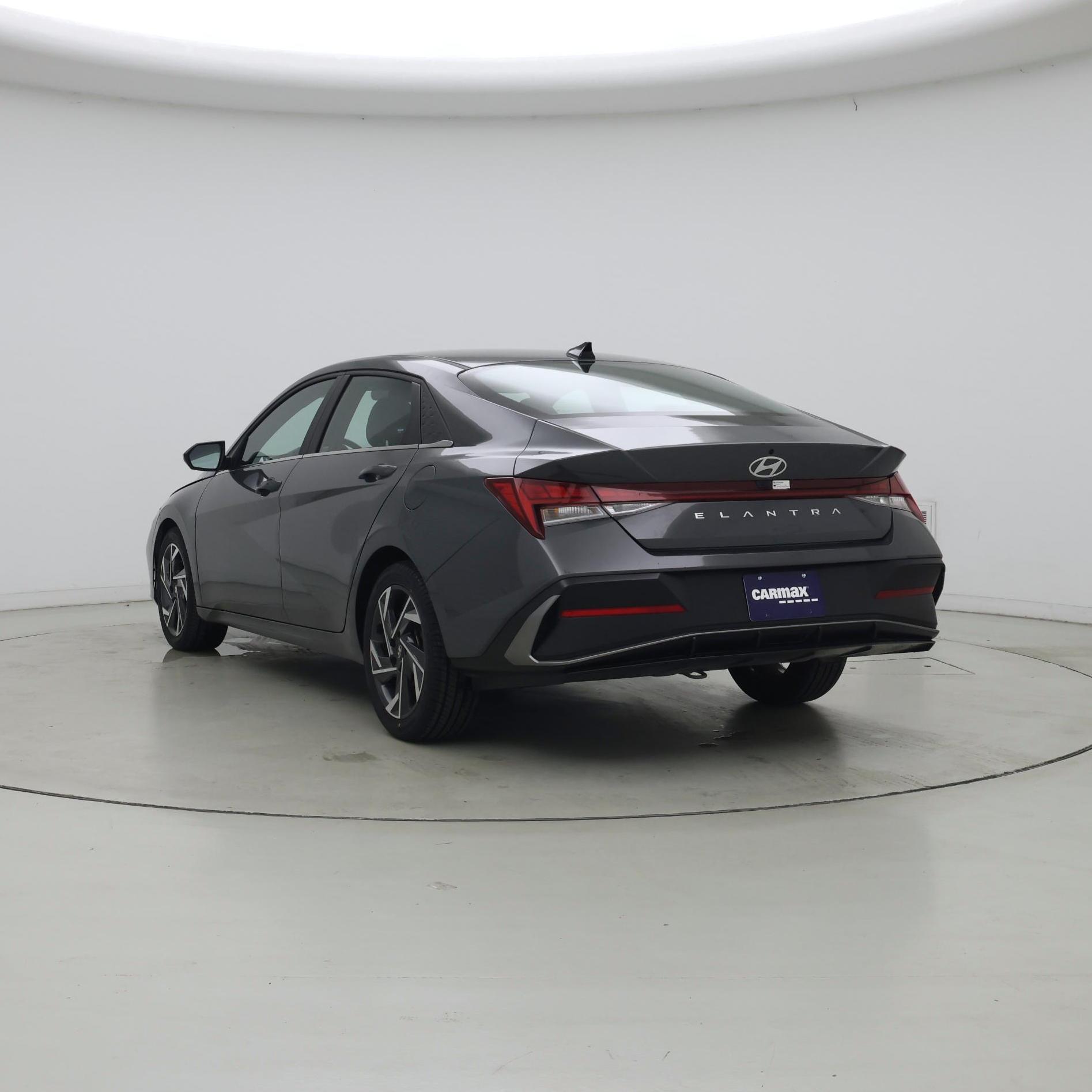 Thumbnail: 2025 Hyundai Elantra - 2