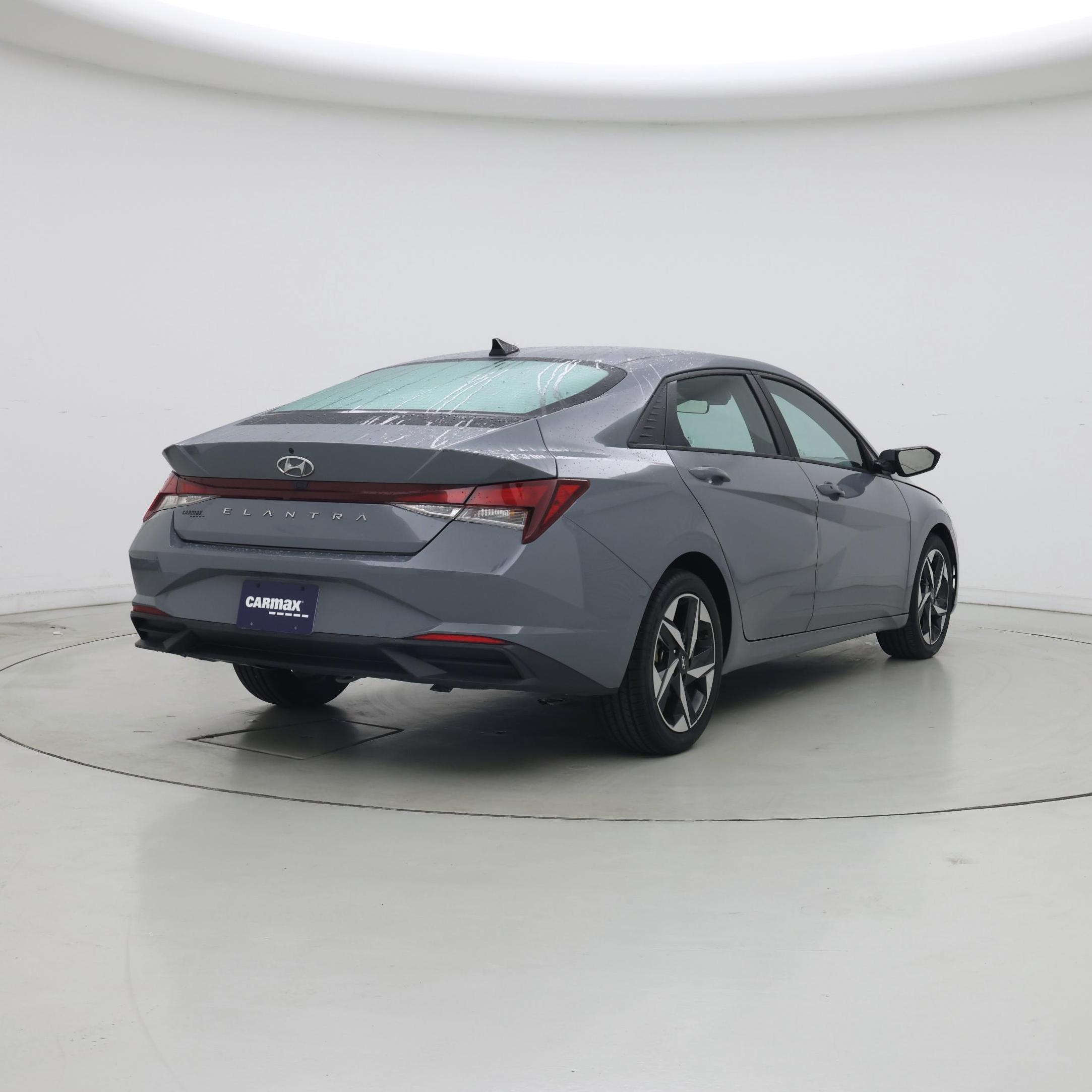 Thumbnail: 2023 Hyundai Elantra - 8