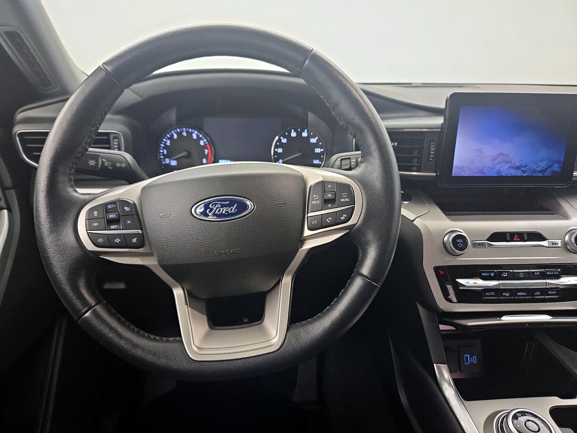 Thumbnail: 2022 Ford Explorer - 10