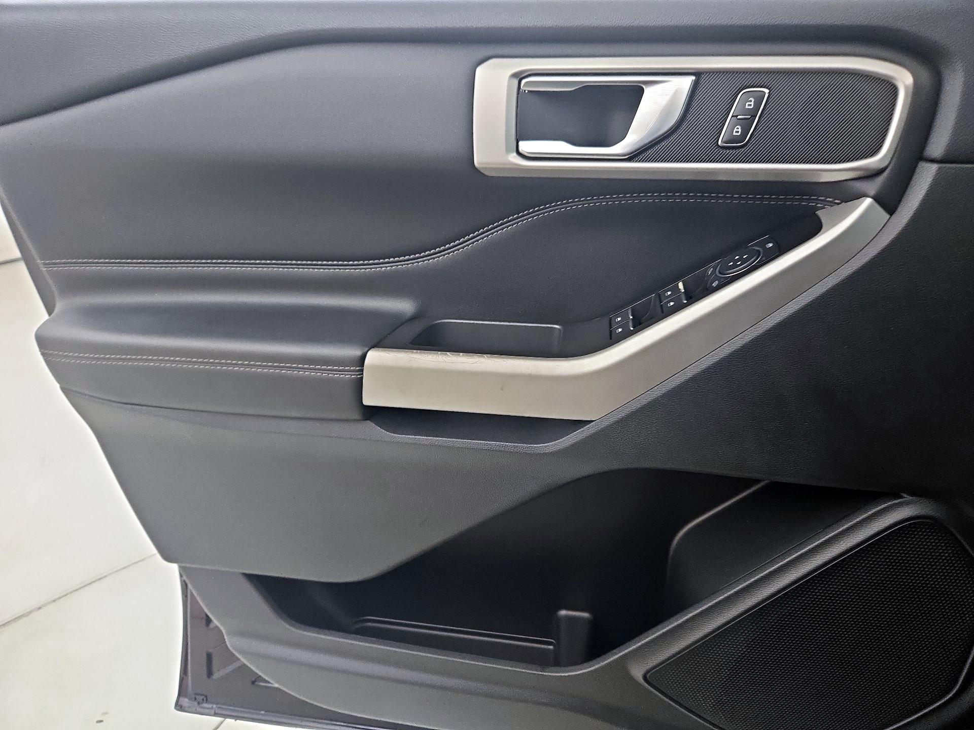 Thumbnail: 2022 Ford Explorer - 12