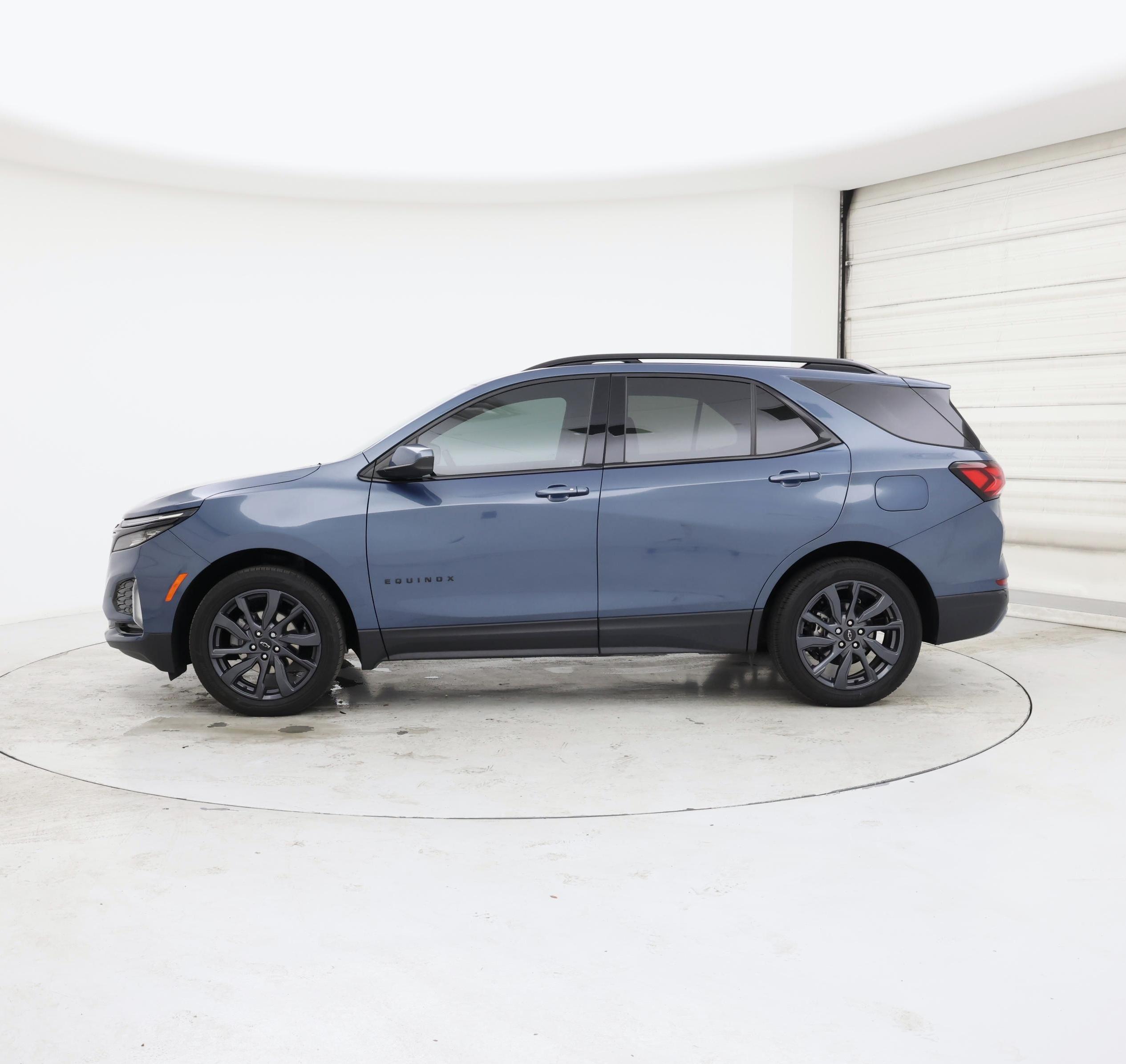 Thumbnail: 2024 Chevrolet Equinox - 3
