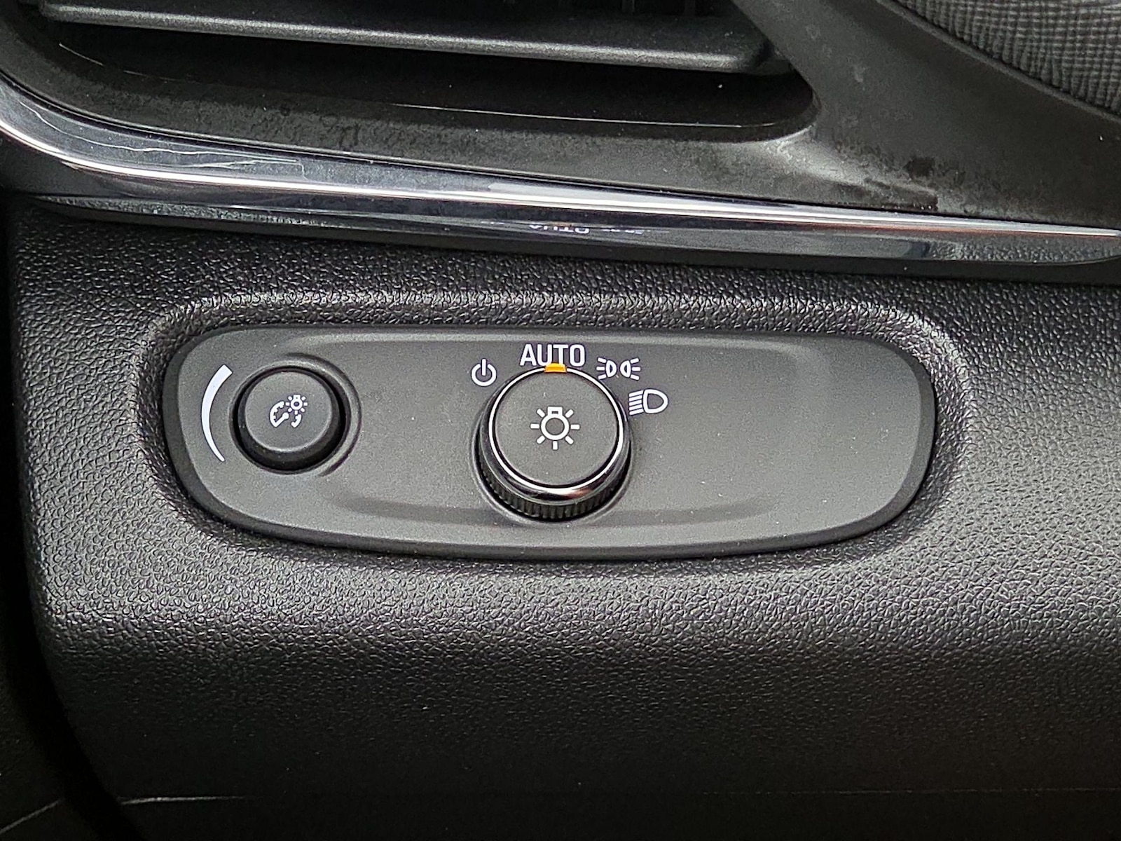 2025 Buick Envista Preferred - Photo 14