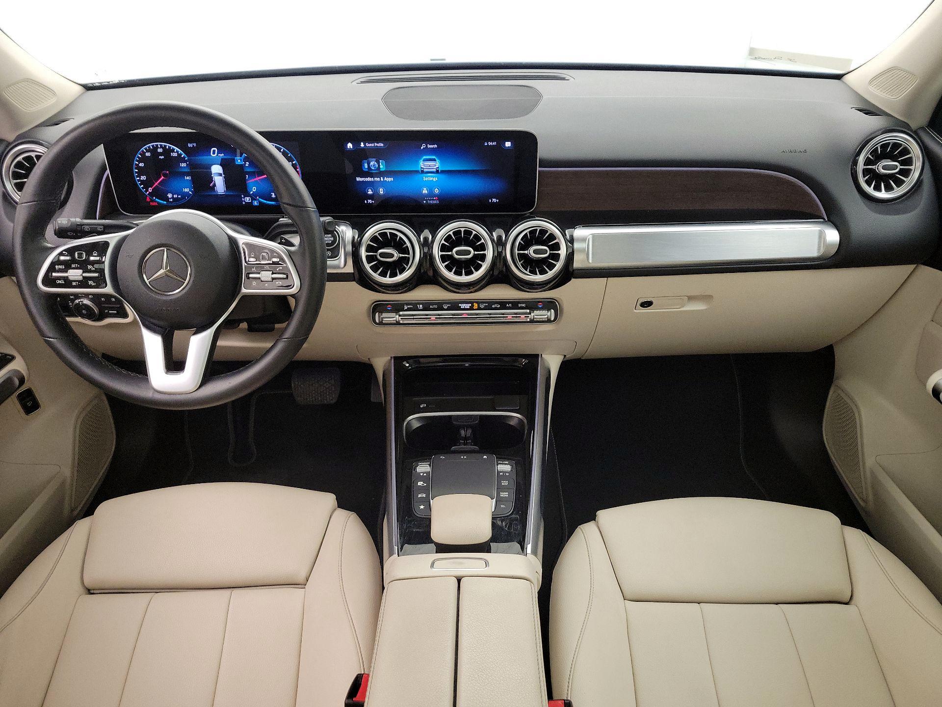 Thumbnail: 2021 Mercedes-Benz GLB - 9