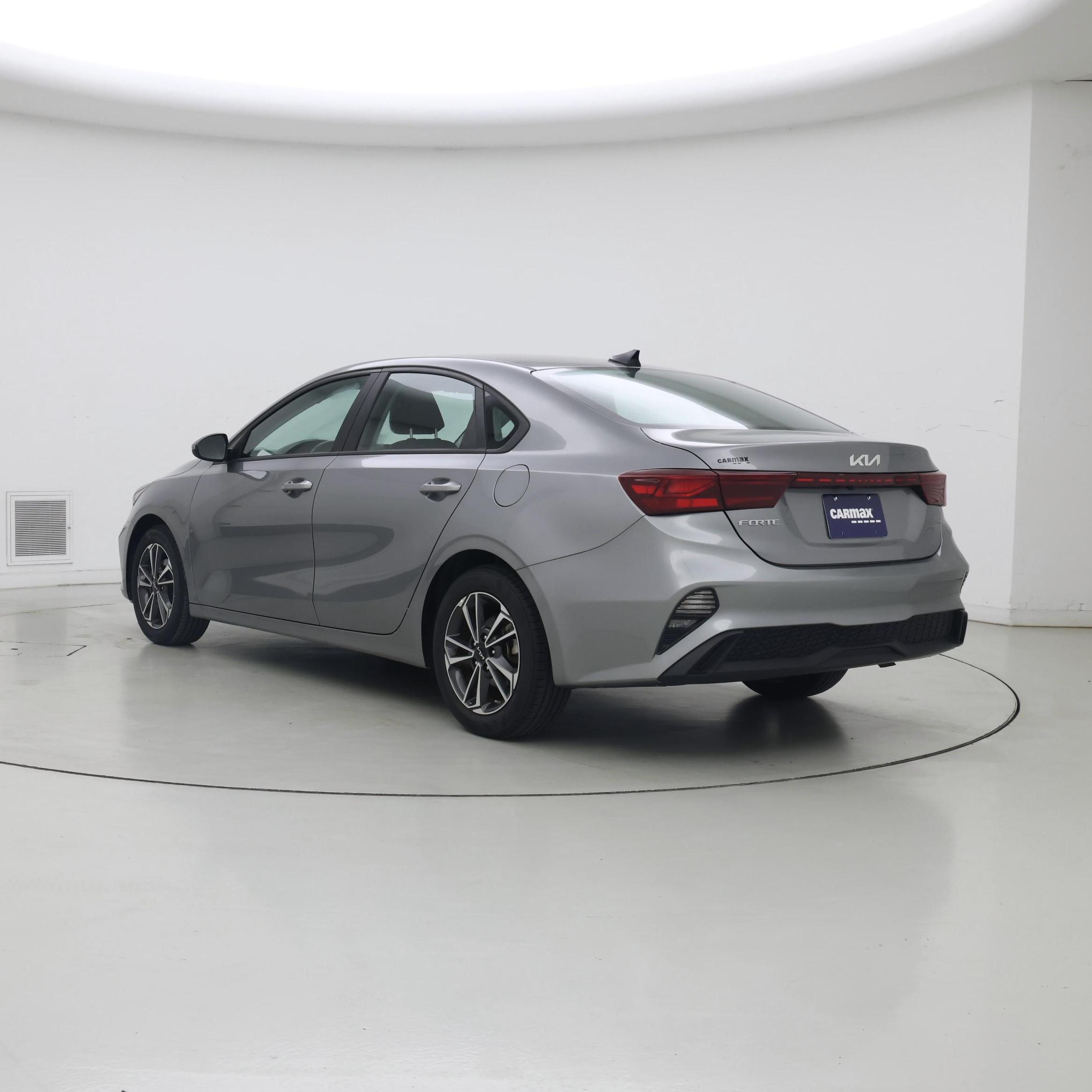Thumbnail: 2024 Kia Forte - 2