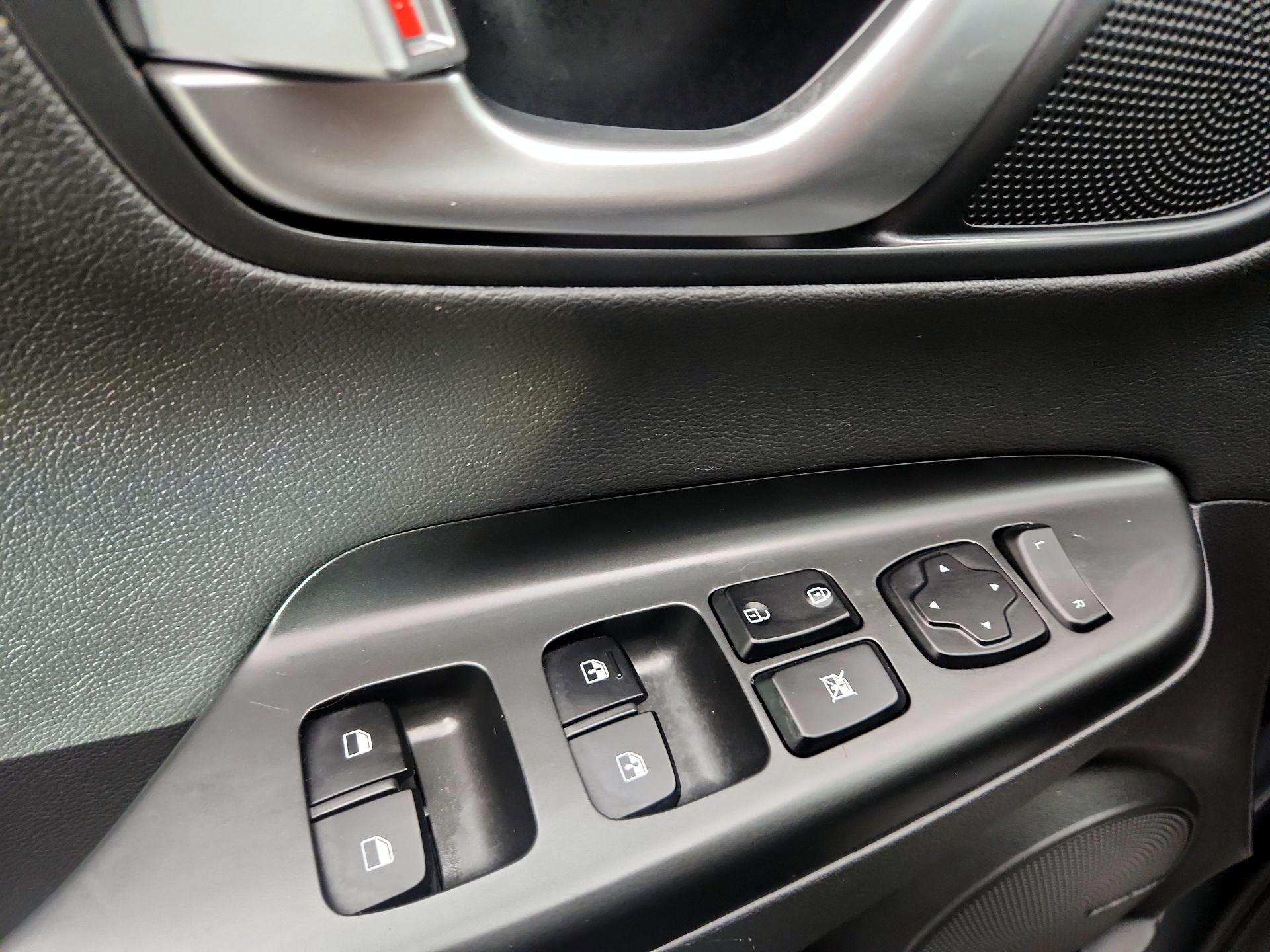 Thumbnail: 2023 Hyundai Kona - 12