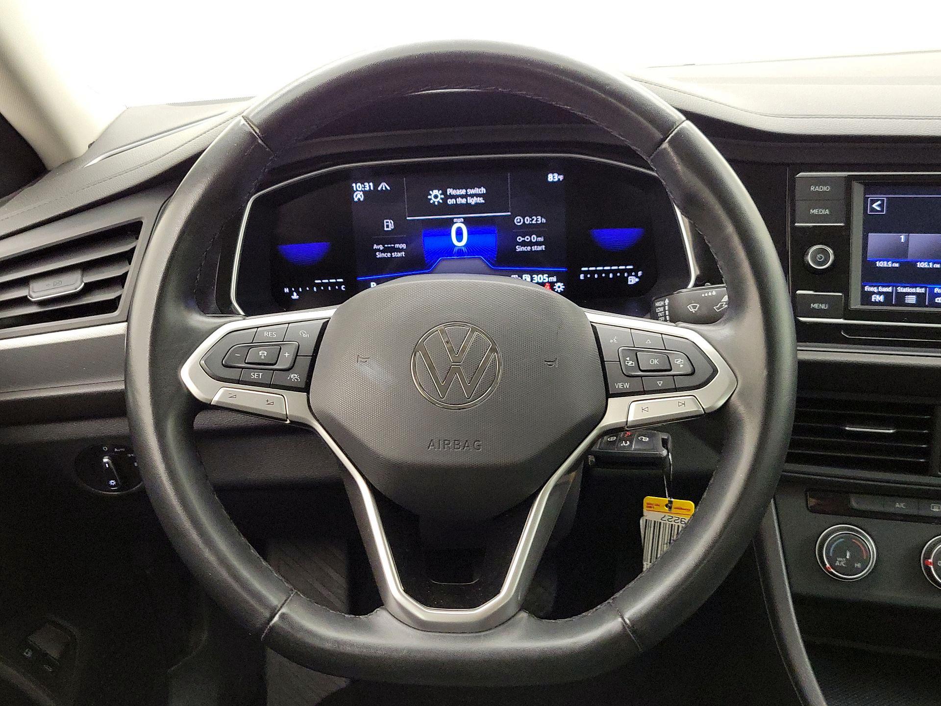 Thumbnail: 2024 Volkswagen Jetta - 10