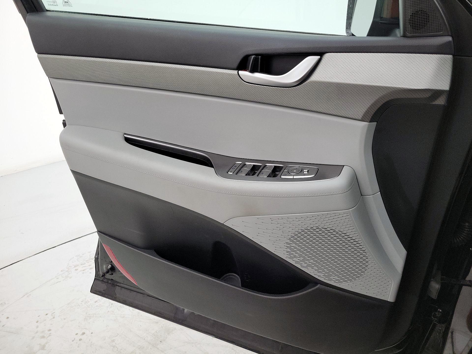 Thumbnail: 2025 Hyundai Palisade - 12