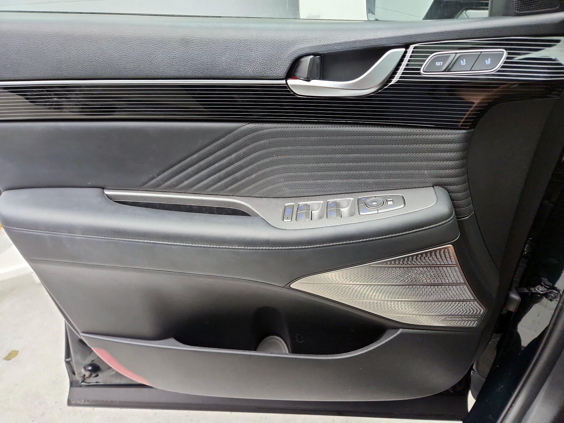 Thumbnail: 2023 Hyundai Palisade - 12