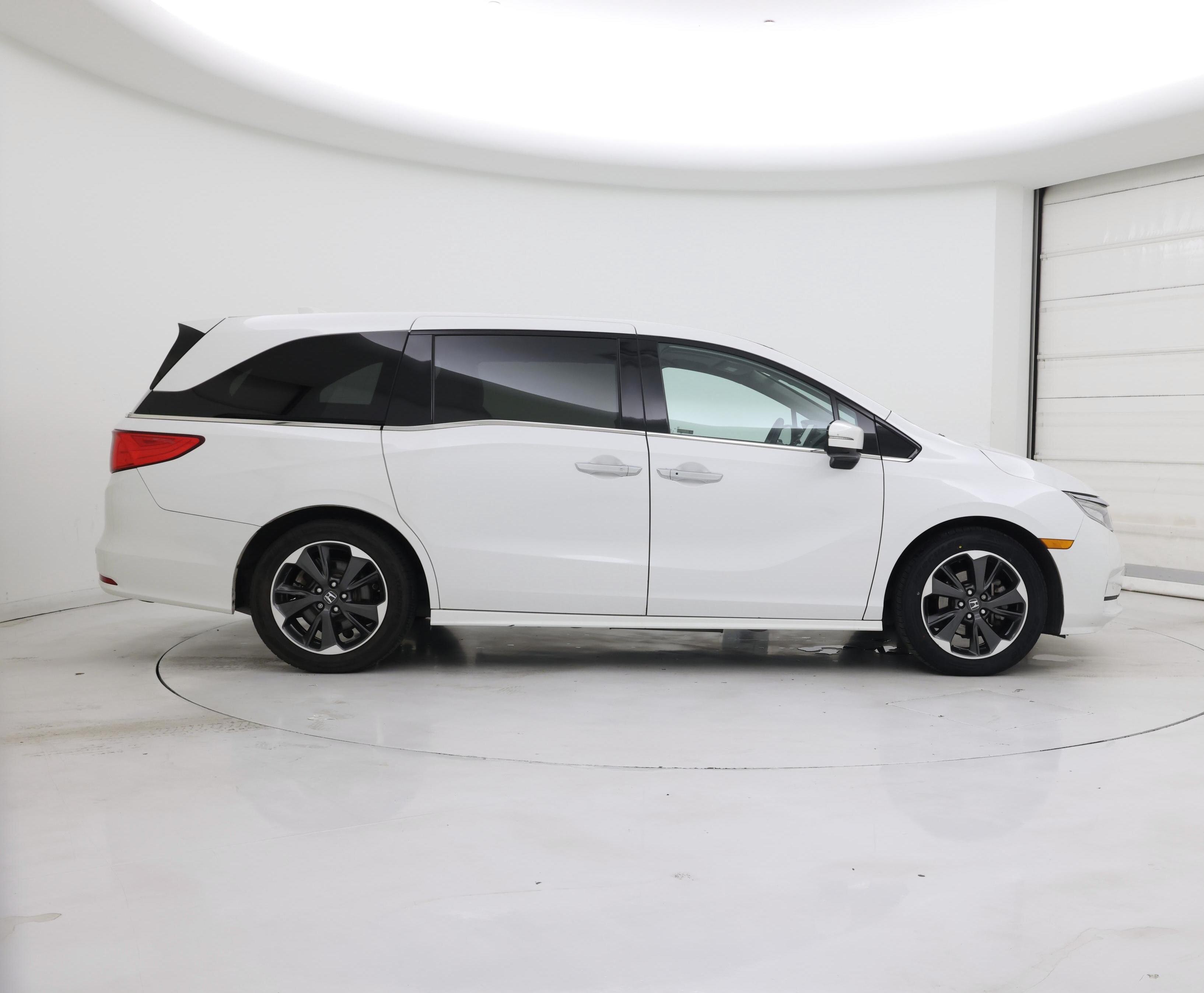 Thumbnail: 2023 Honda Odyssey - 7