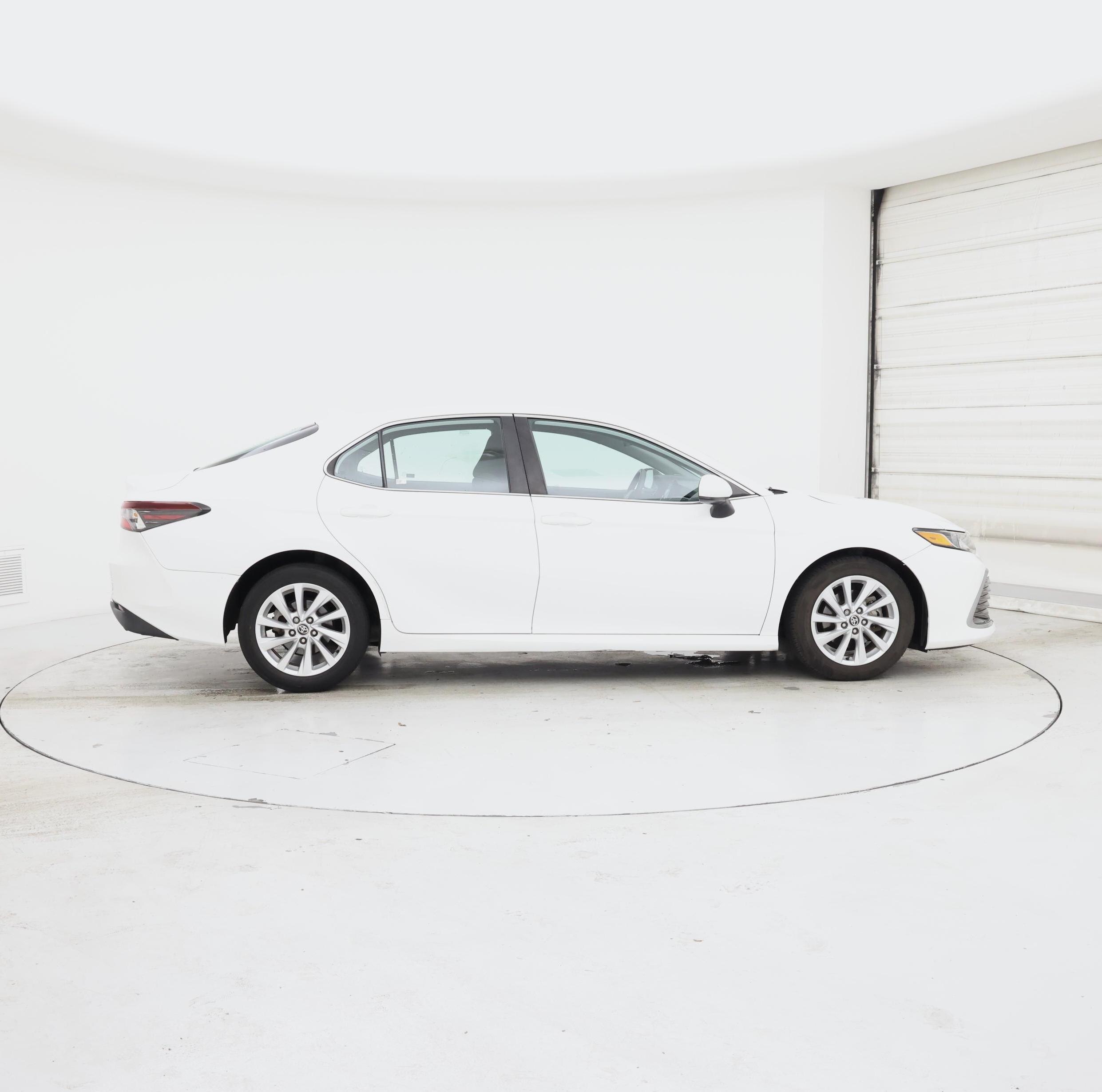 Thumbnail: 2021 Toyota Camry - 7