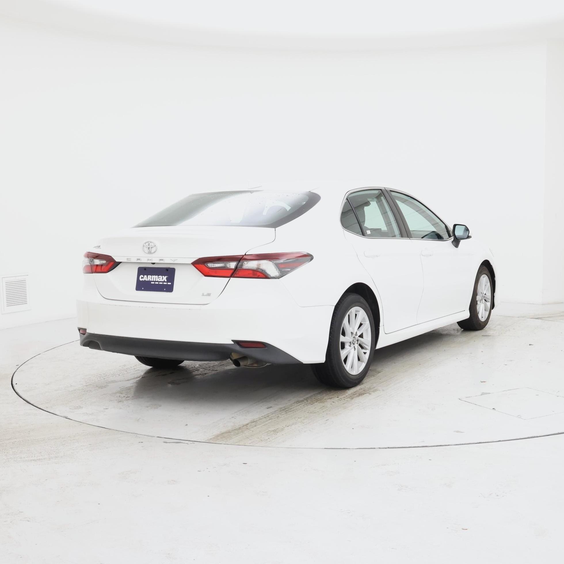 Thumbnail: 2021 Toyota Camry - 8