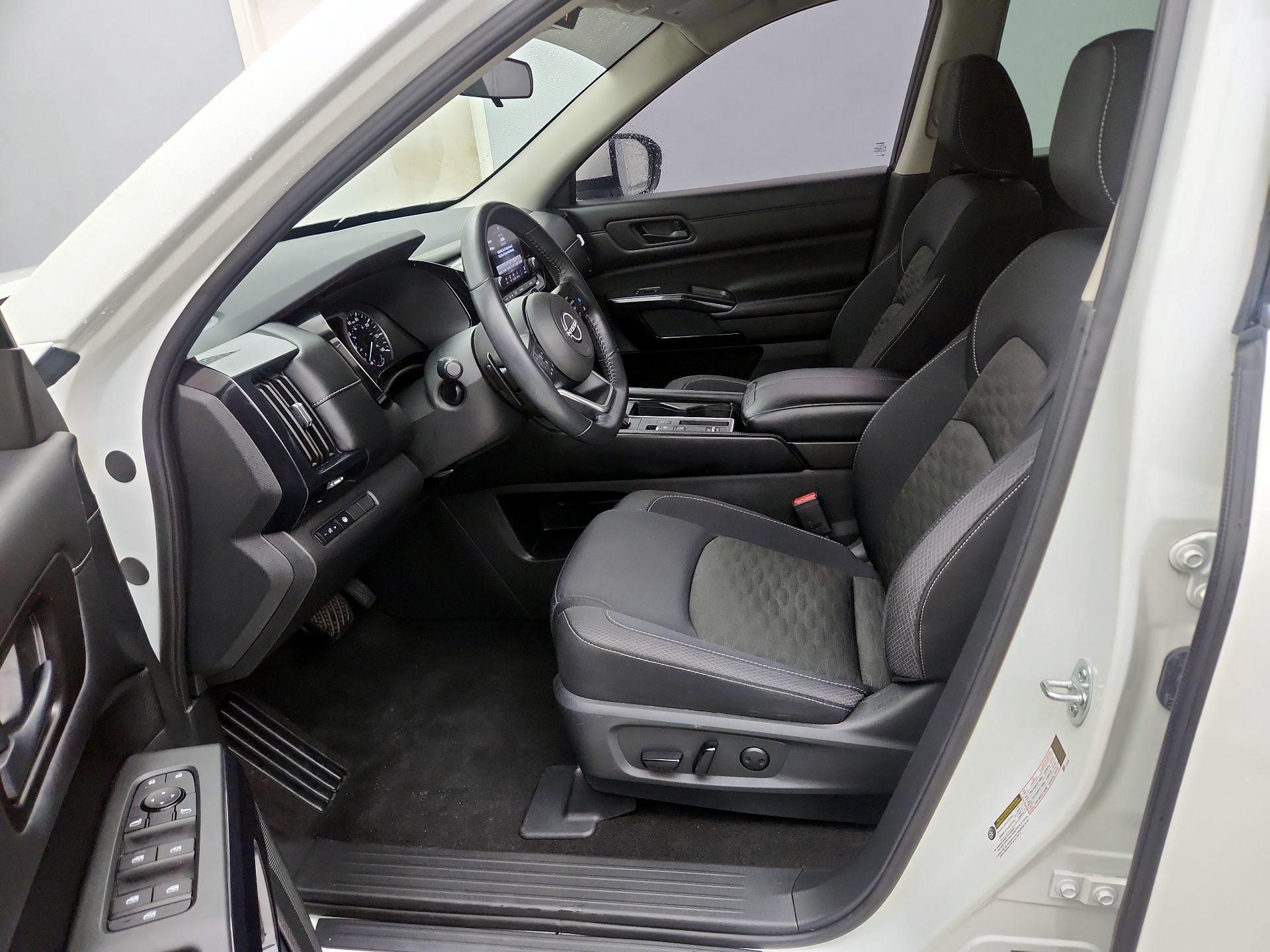 Thumbnail: 2024 Nissan Pathfinder - 11