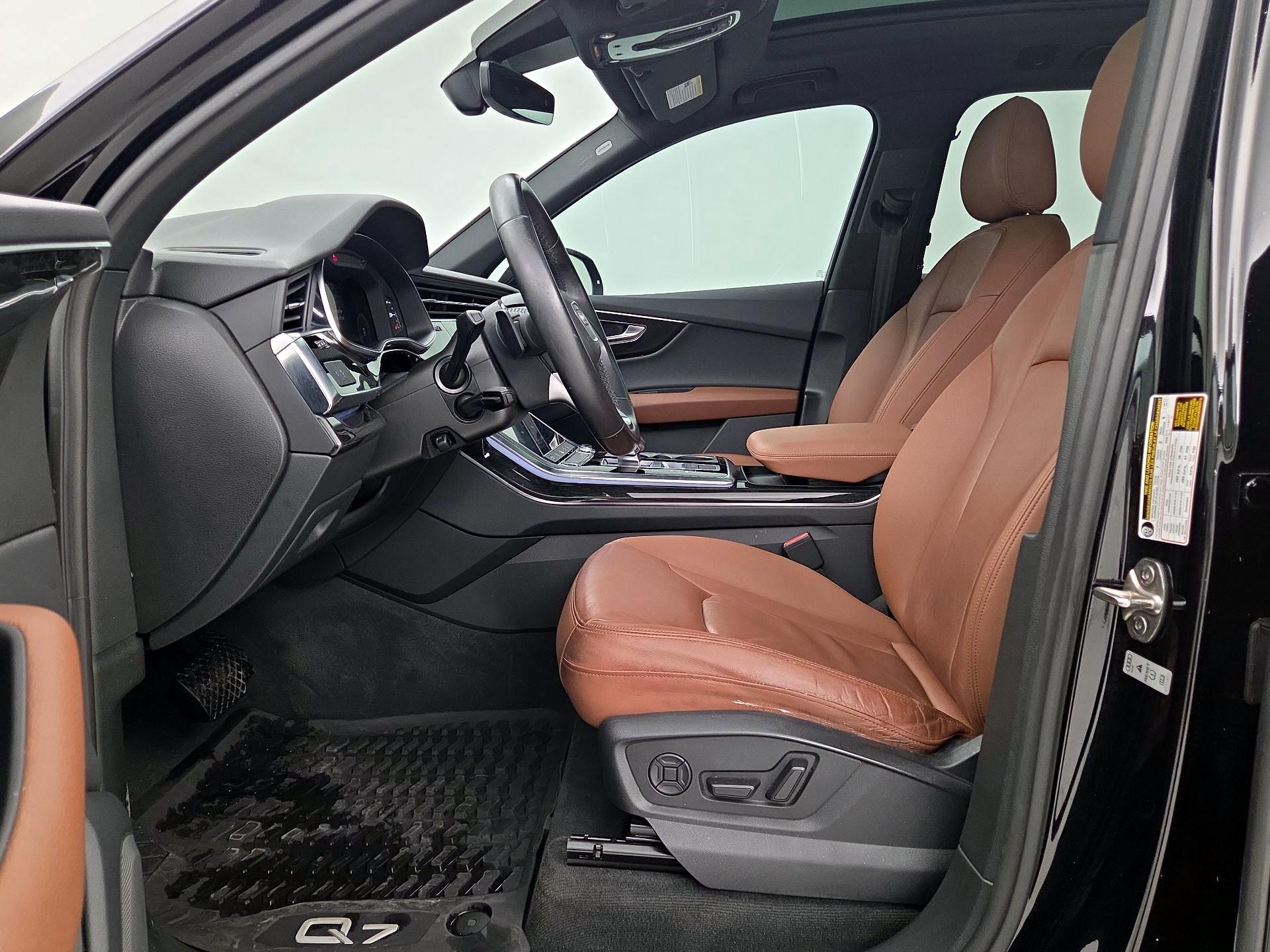 Thumbnail: 2021 Audi Q7 - 11