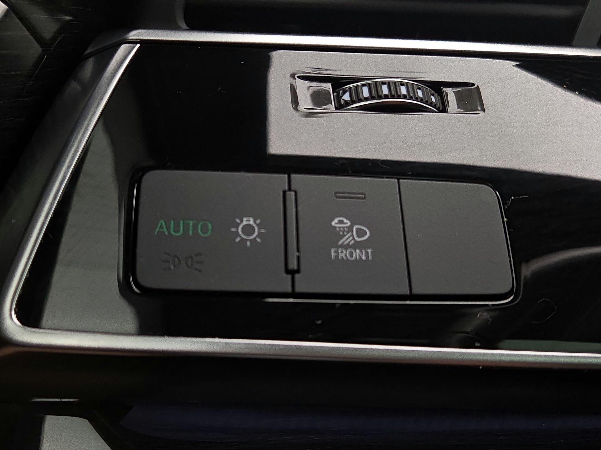 Thumbnail: 2021 Audi Q7 - 13