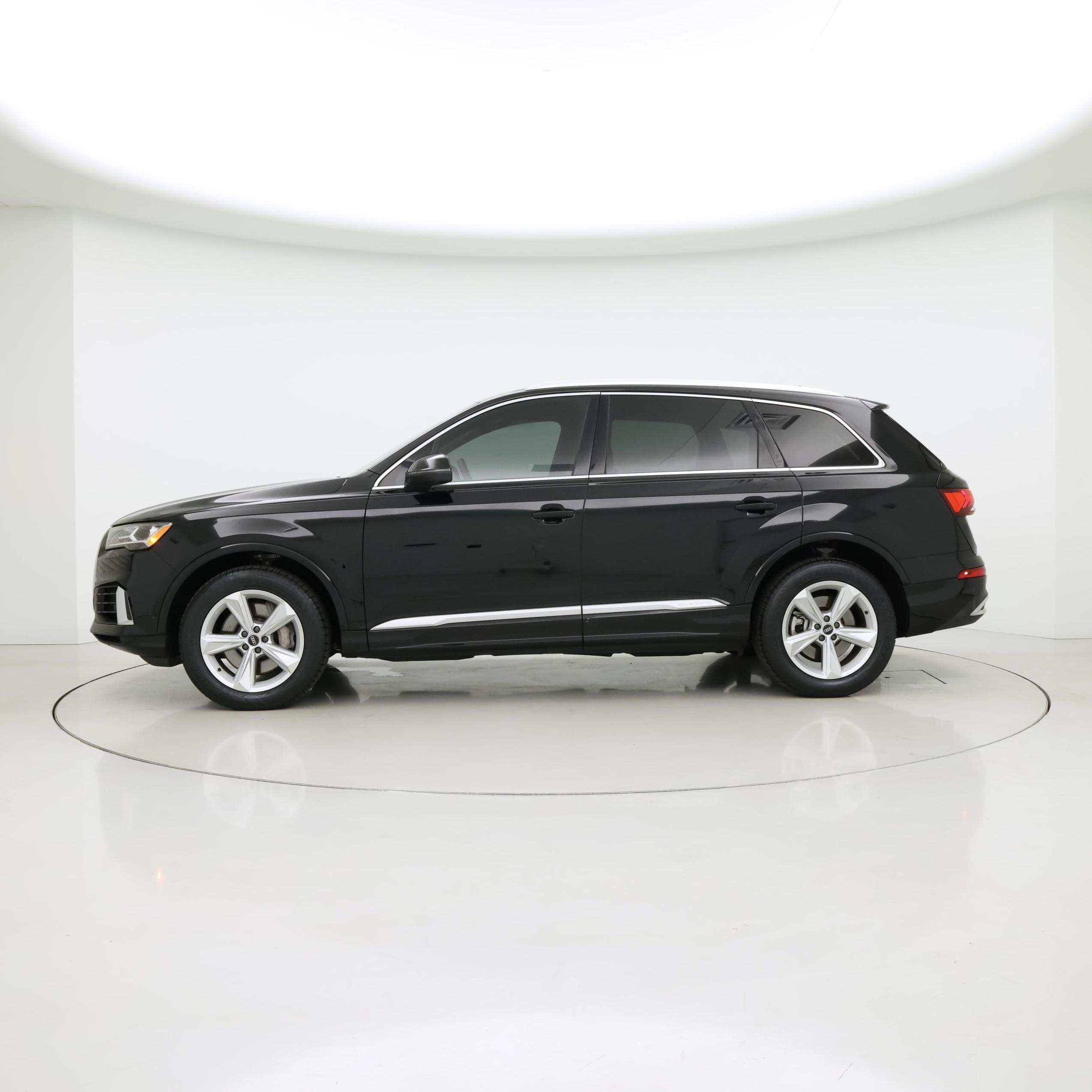 Thumbnail: 2021 Audi Q7 - 3