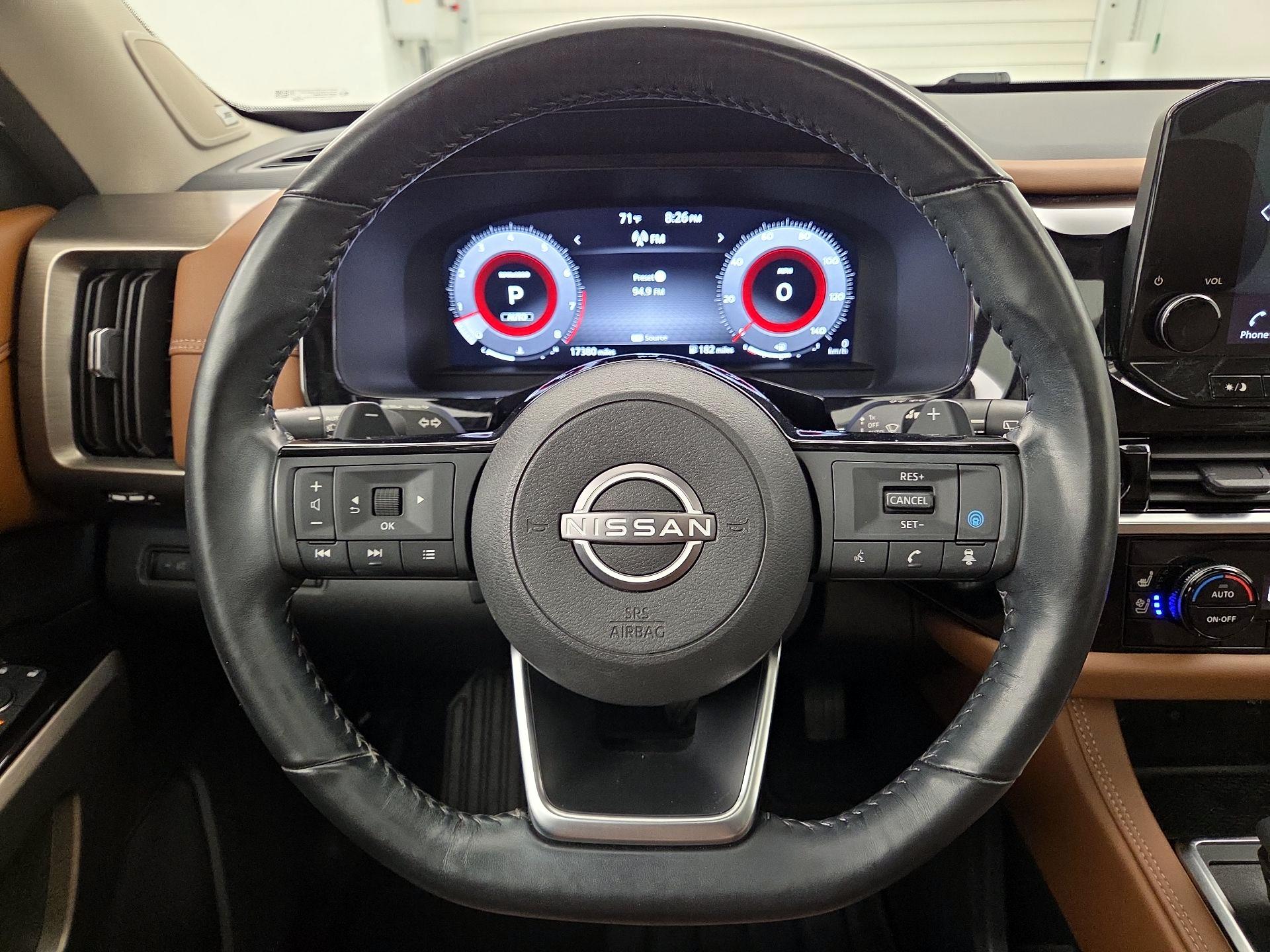 Thumbnail: 2023 Nissan Pathfinder - 10