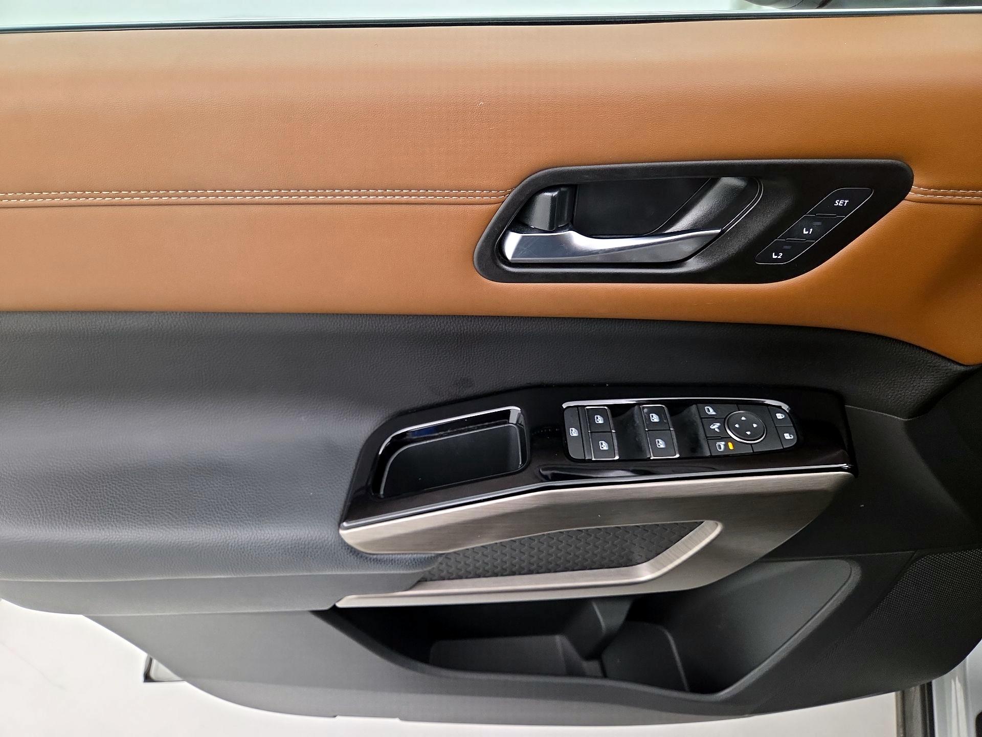 Thumbnail: 2023 Nissan Pathfinder - 12