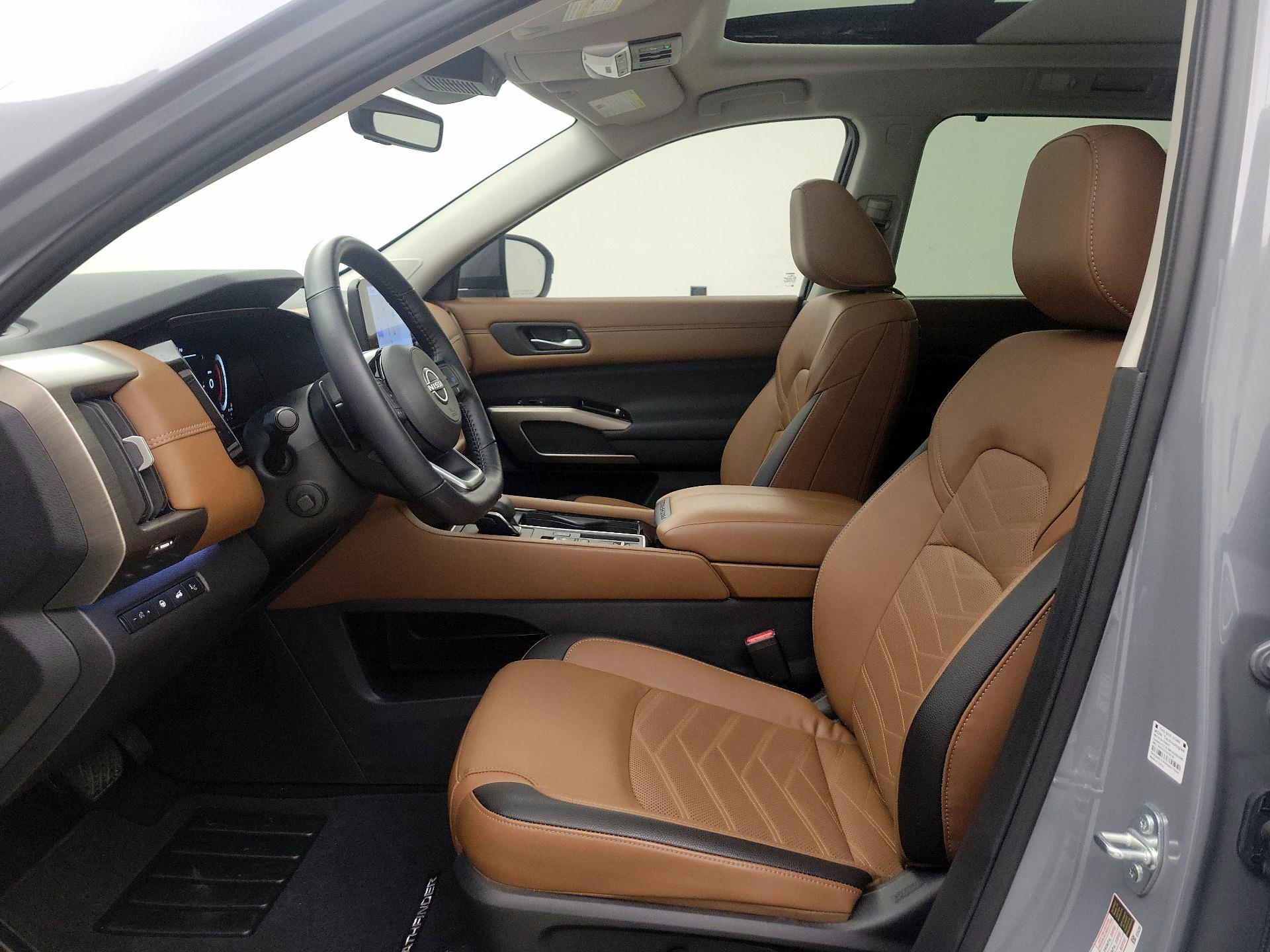 Thumbnail: 2025 Nissan Pathfinder - 11