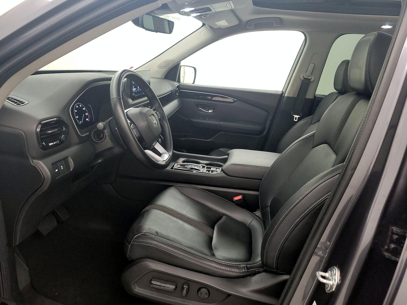 2024 Honda Pilot Touring - Photo 12