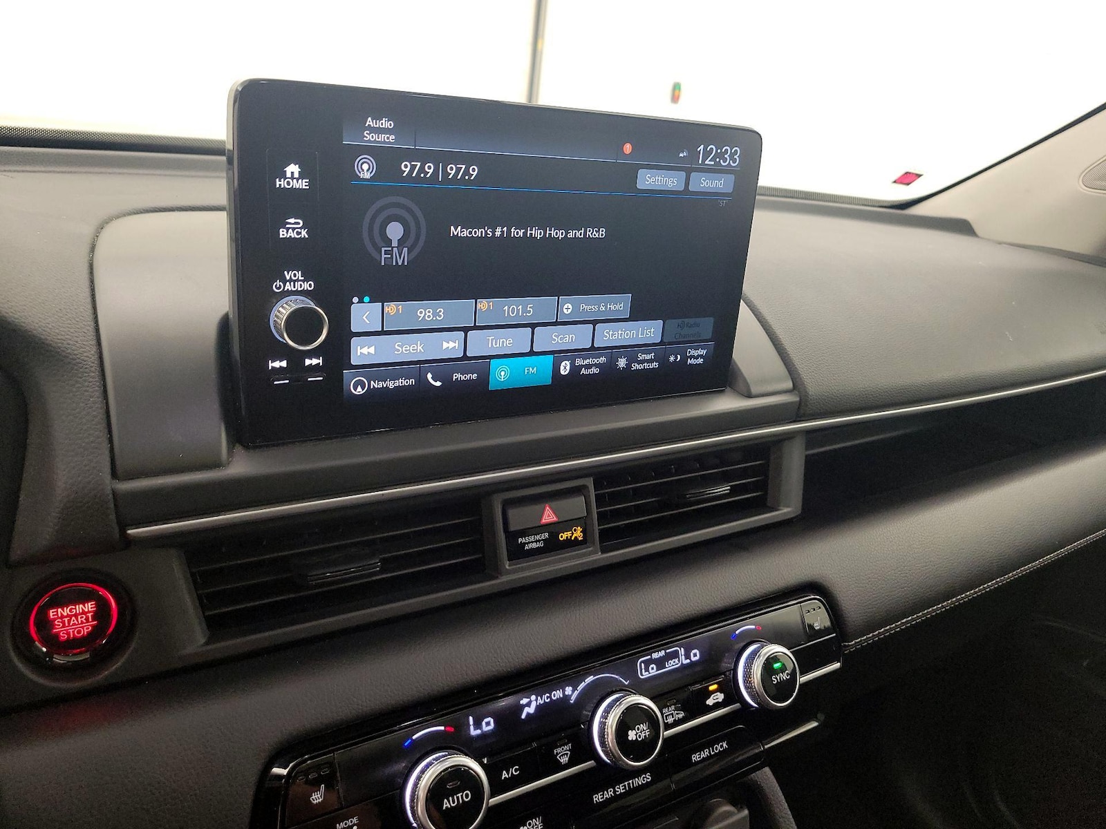 2024 Honda Pilot Touring - Photo 17