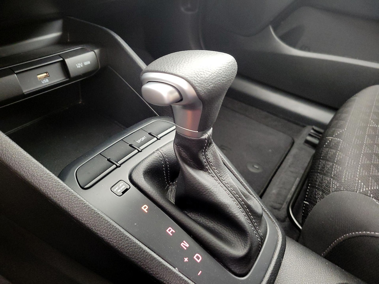 2023 Kia Rio LX - Photo 18