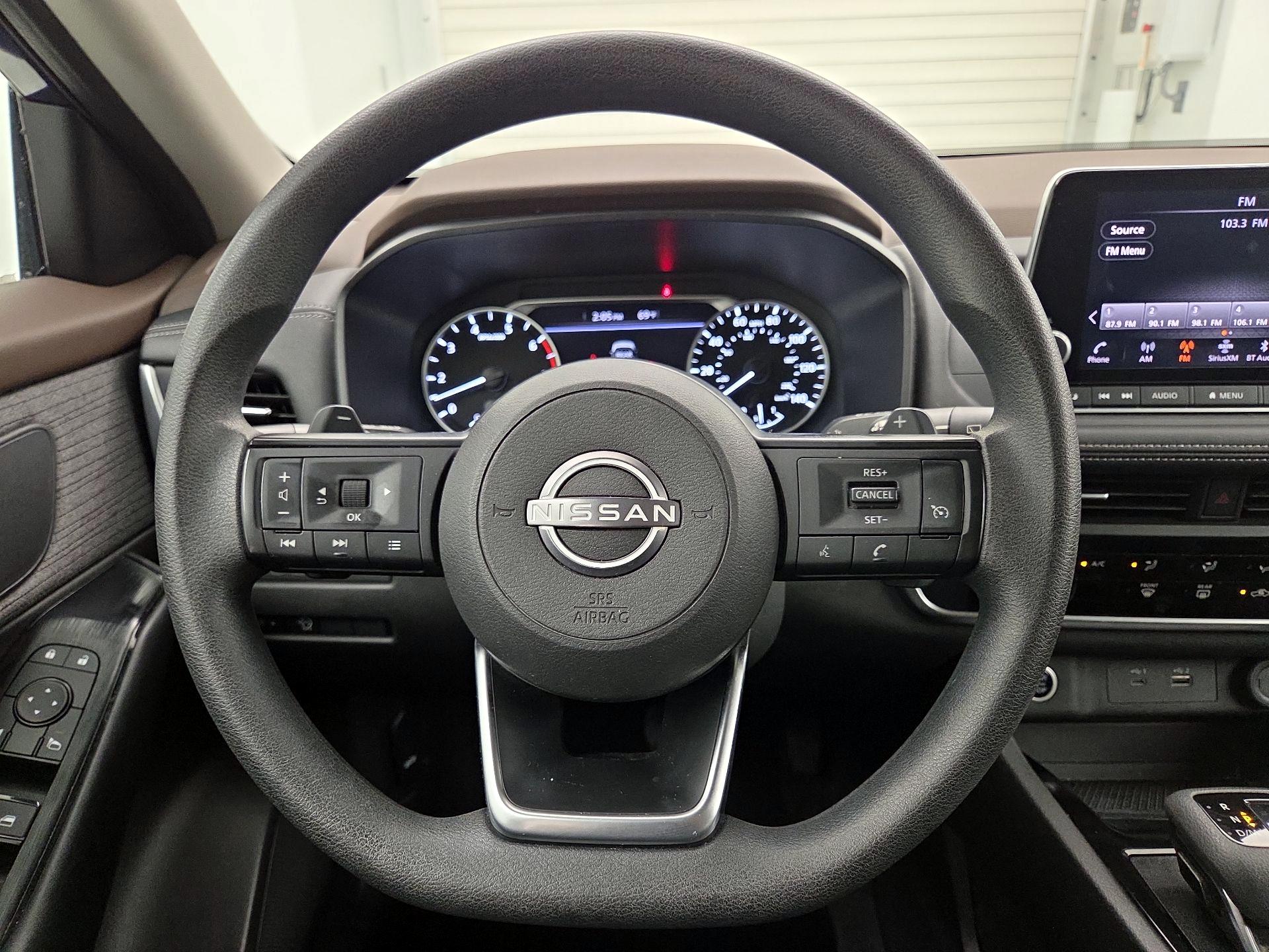 Thumbnail: 2023 Nissan Rogue - 10
