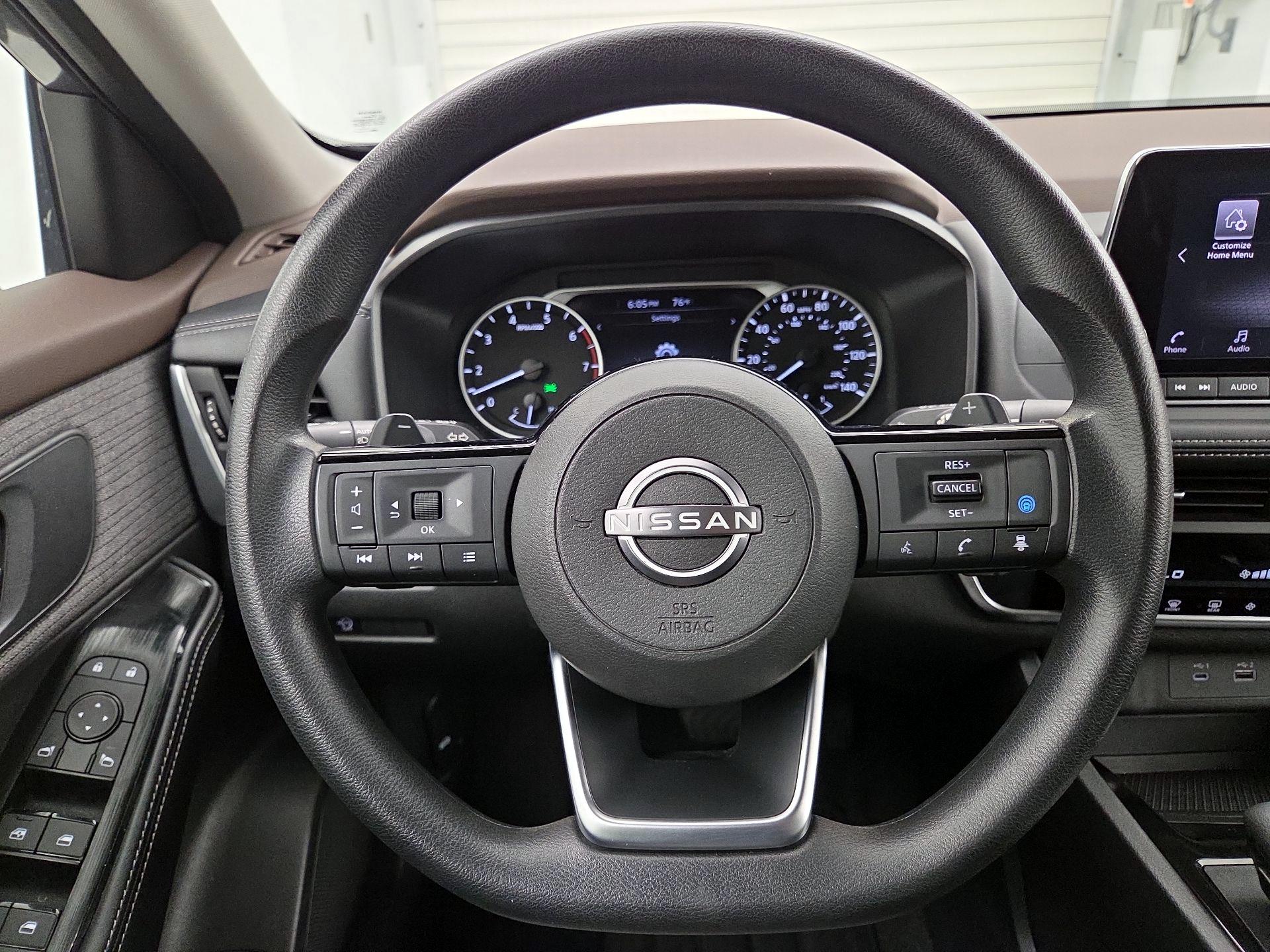 Thumbnail: 2023 Nissan Rogue - 10