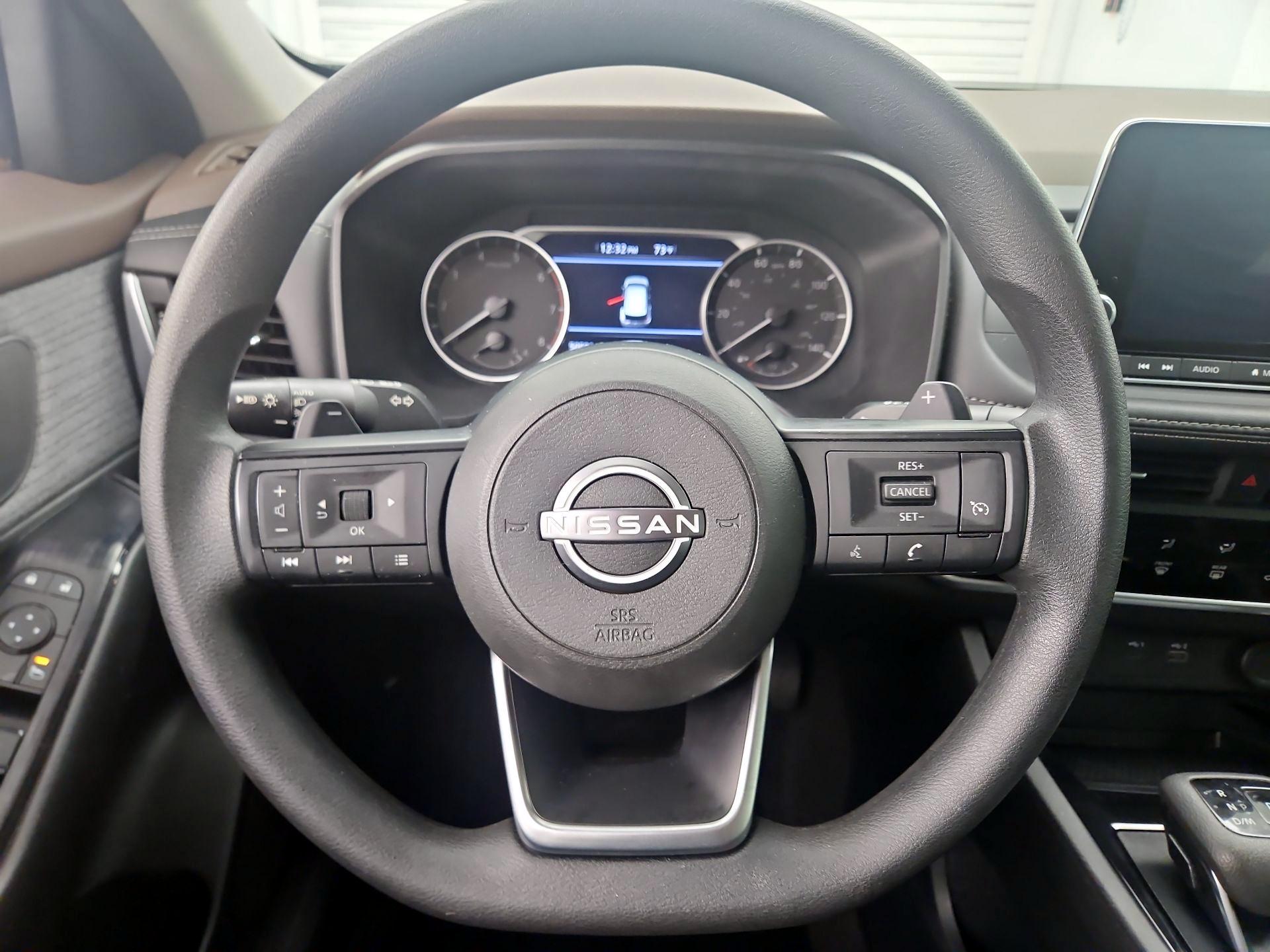Thumbnail: 2023 Nissan Rogue - 10