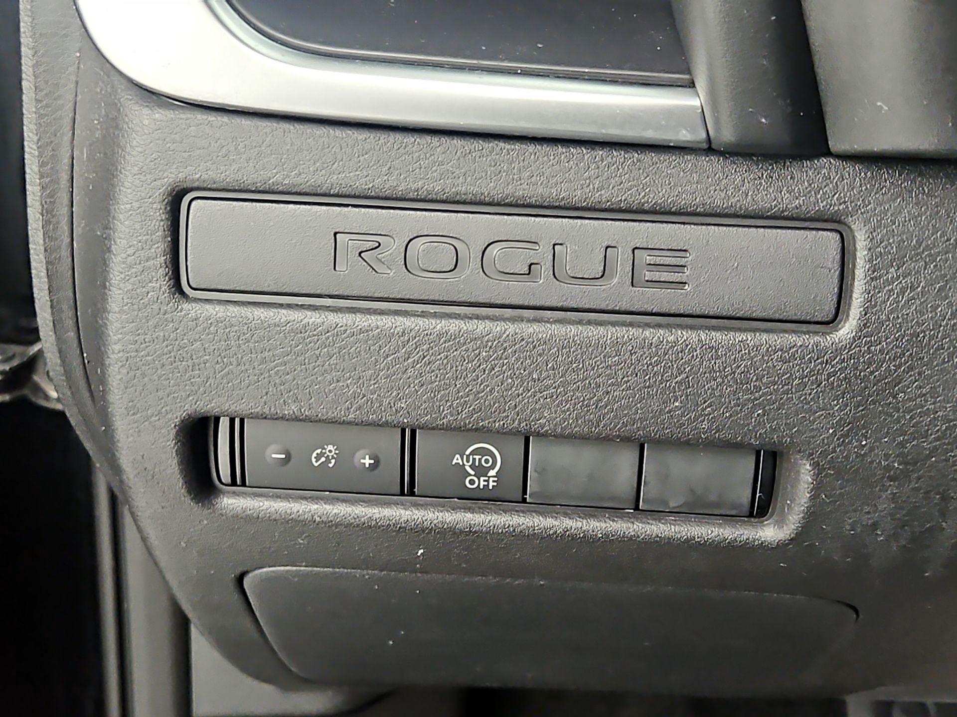 Thumbnail: 2023 Nissan Rogue - 13