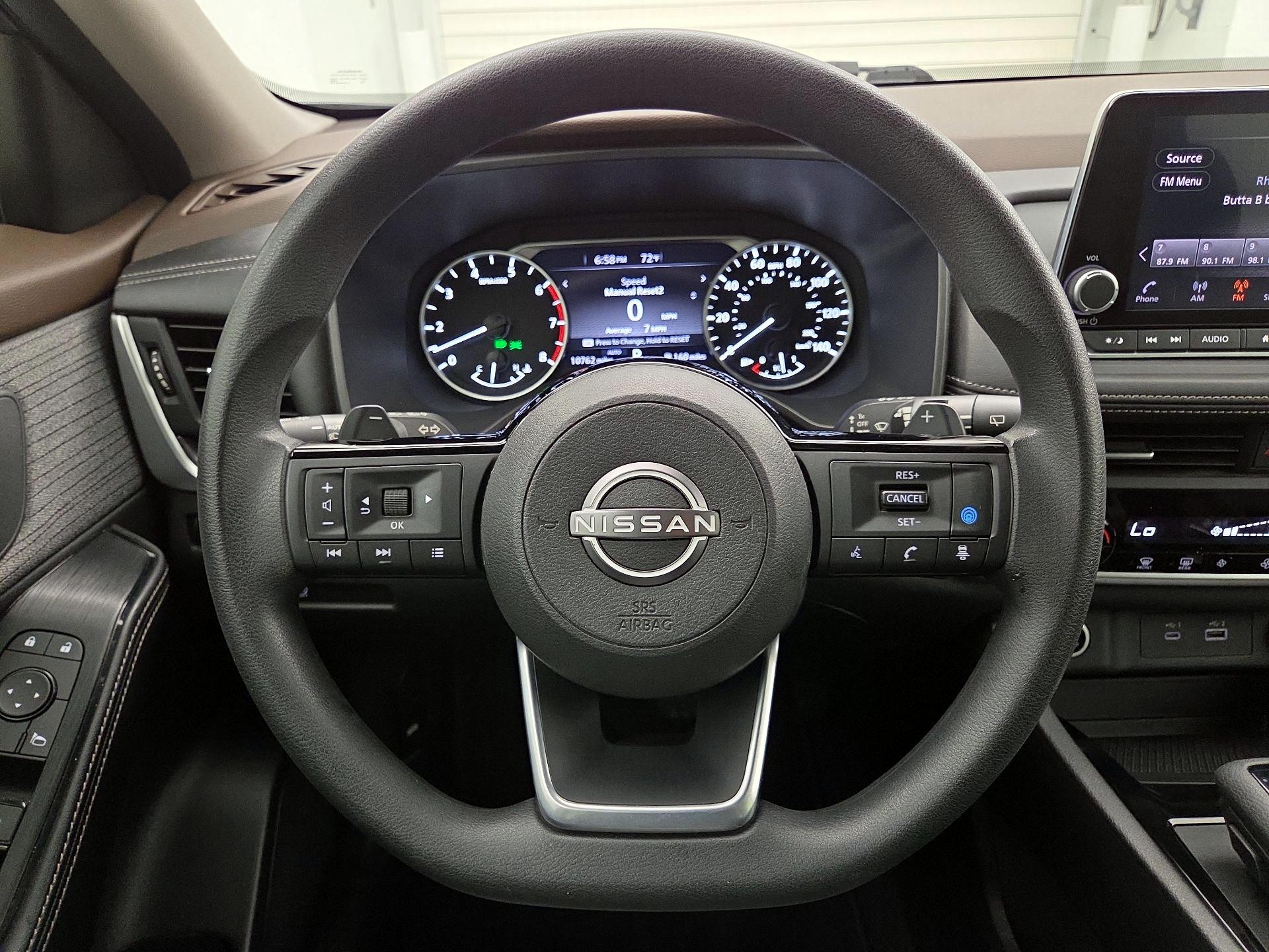 Thumbnail: 2023 Nissan Rogue - 10