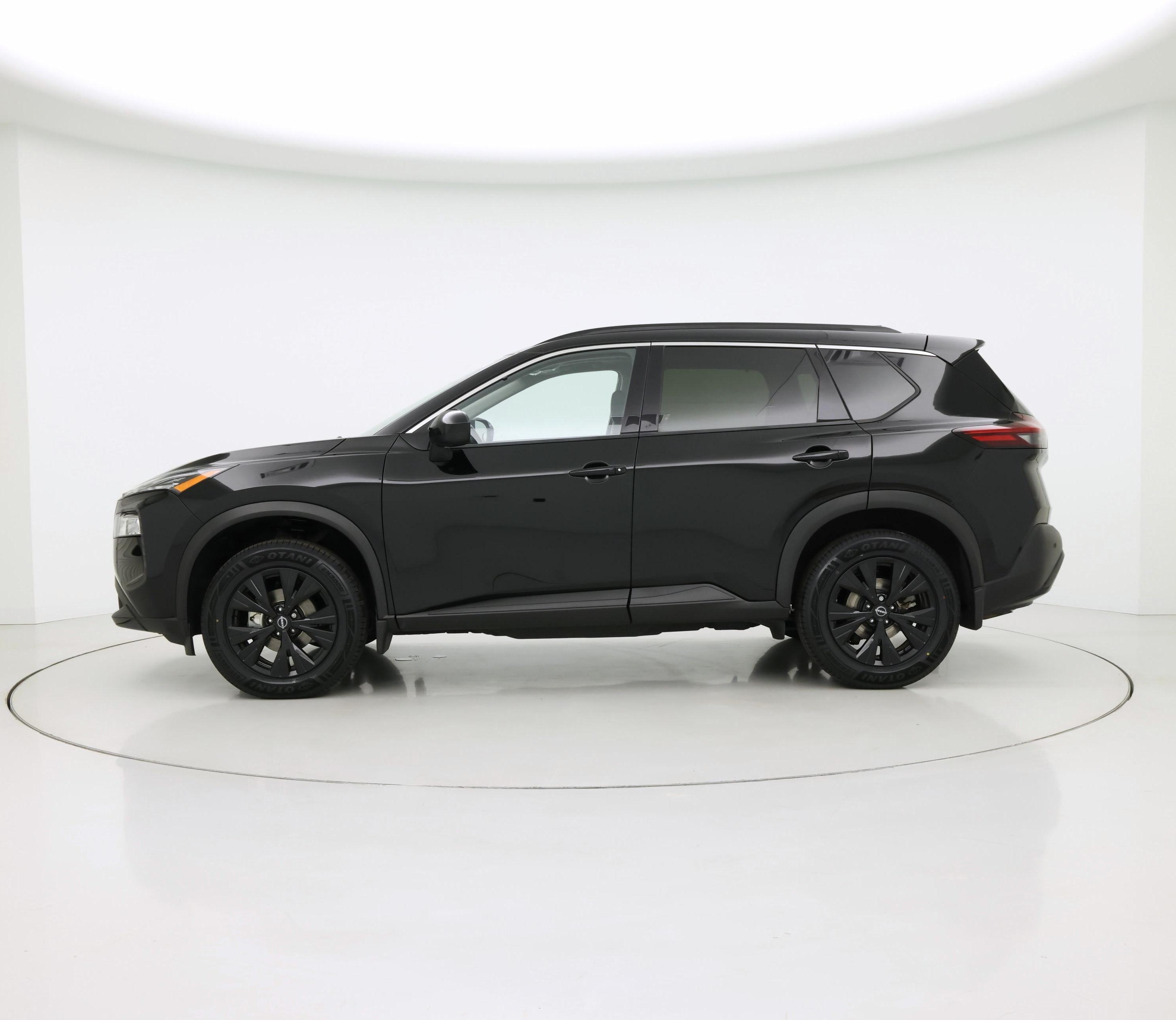 Thumbnail: 2023 Nissan Rogue - 3