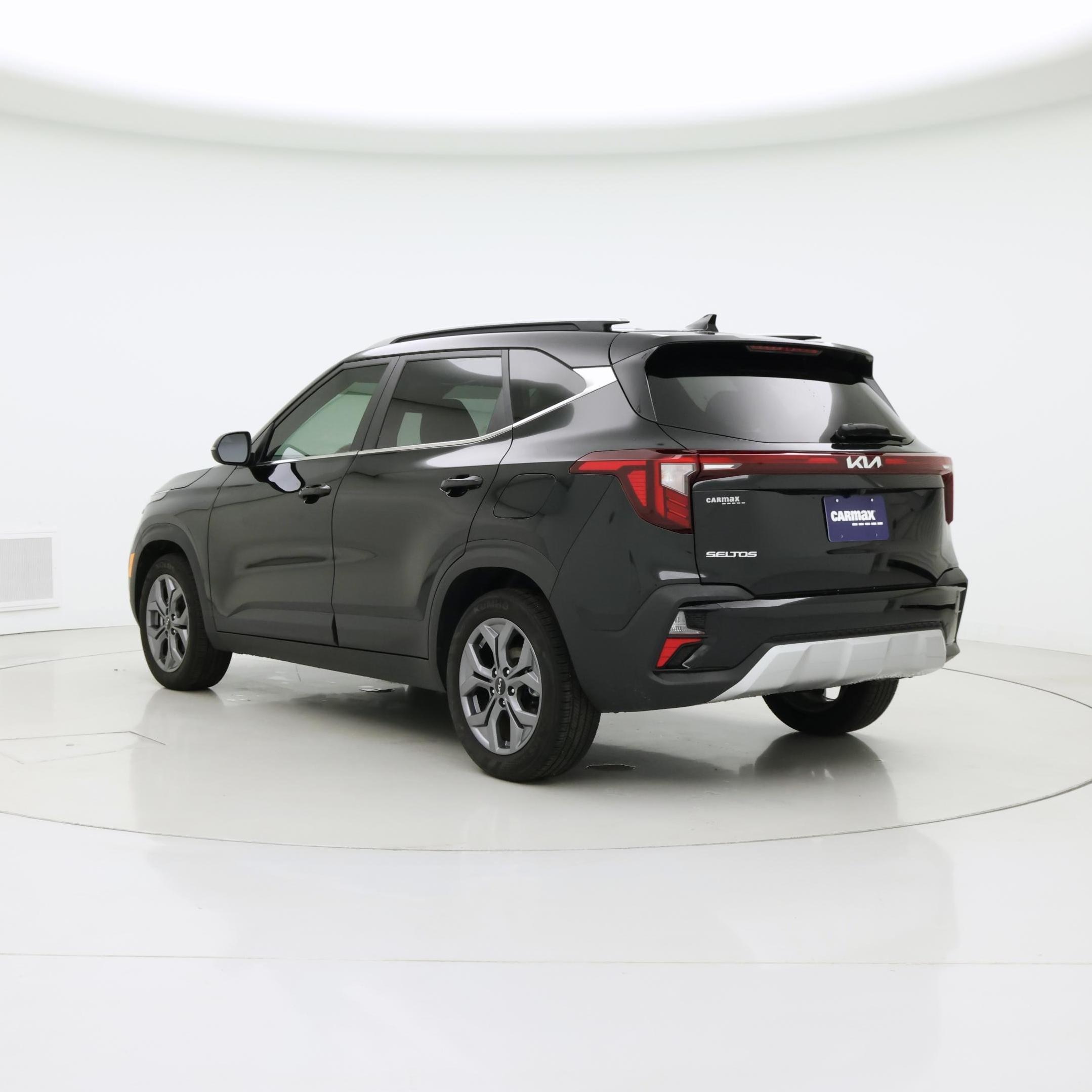 Thumbnail: 2024 Kia Seltos - 2
